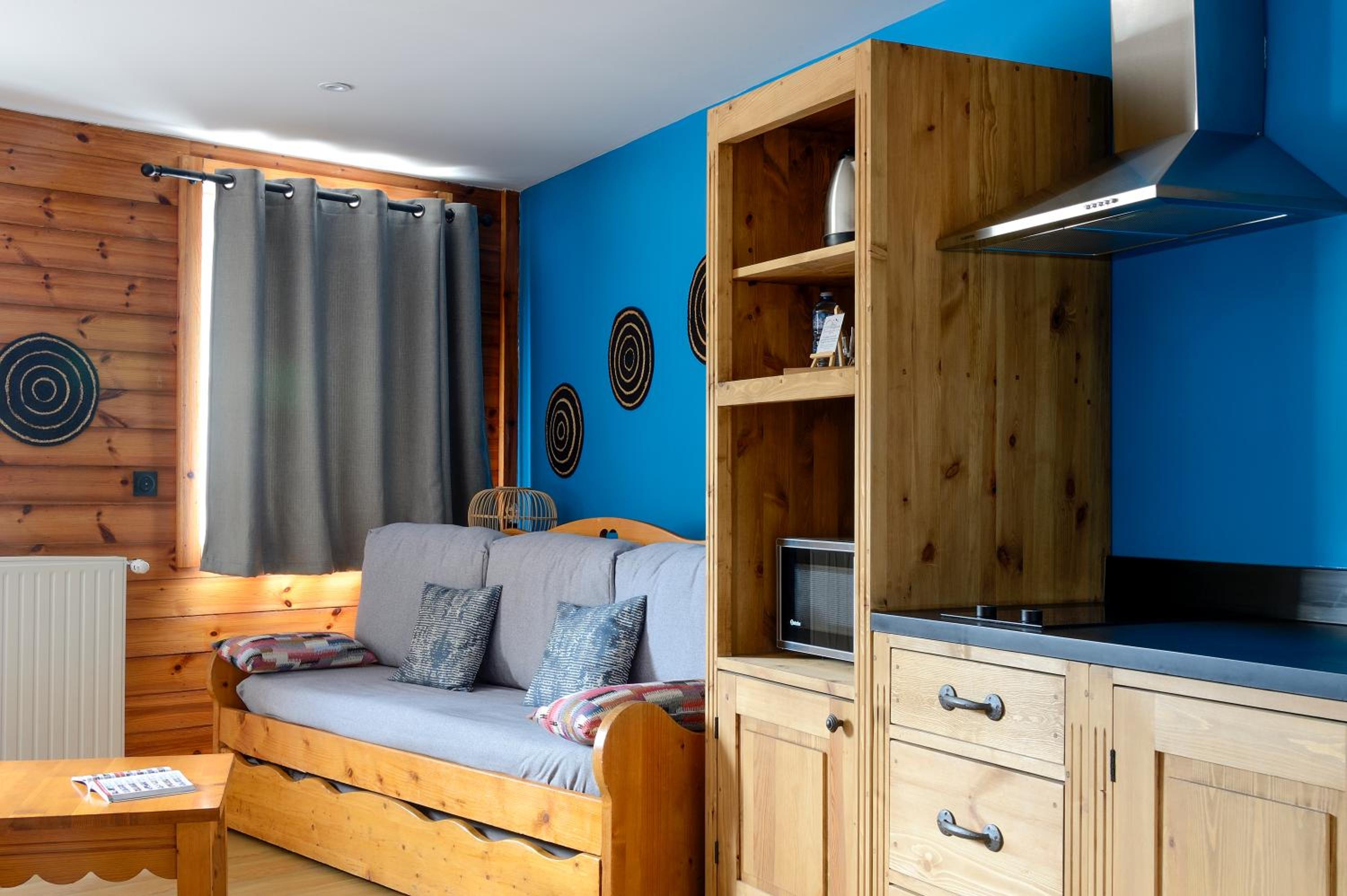 Executive Suite - Photo 6