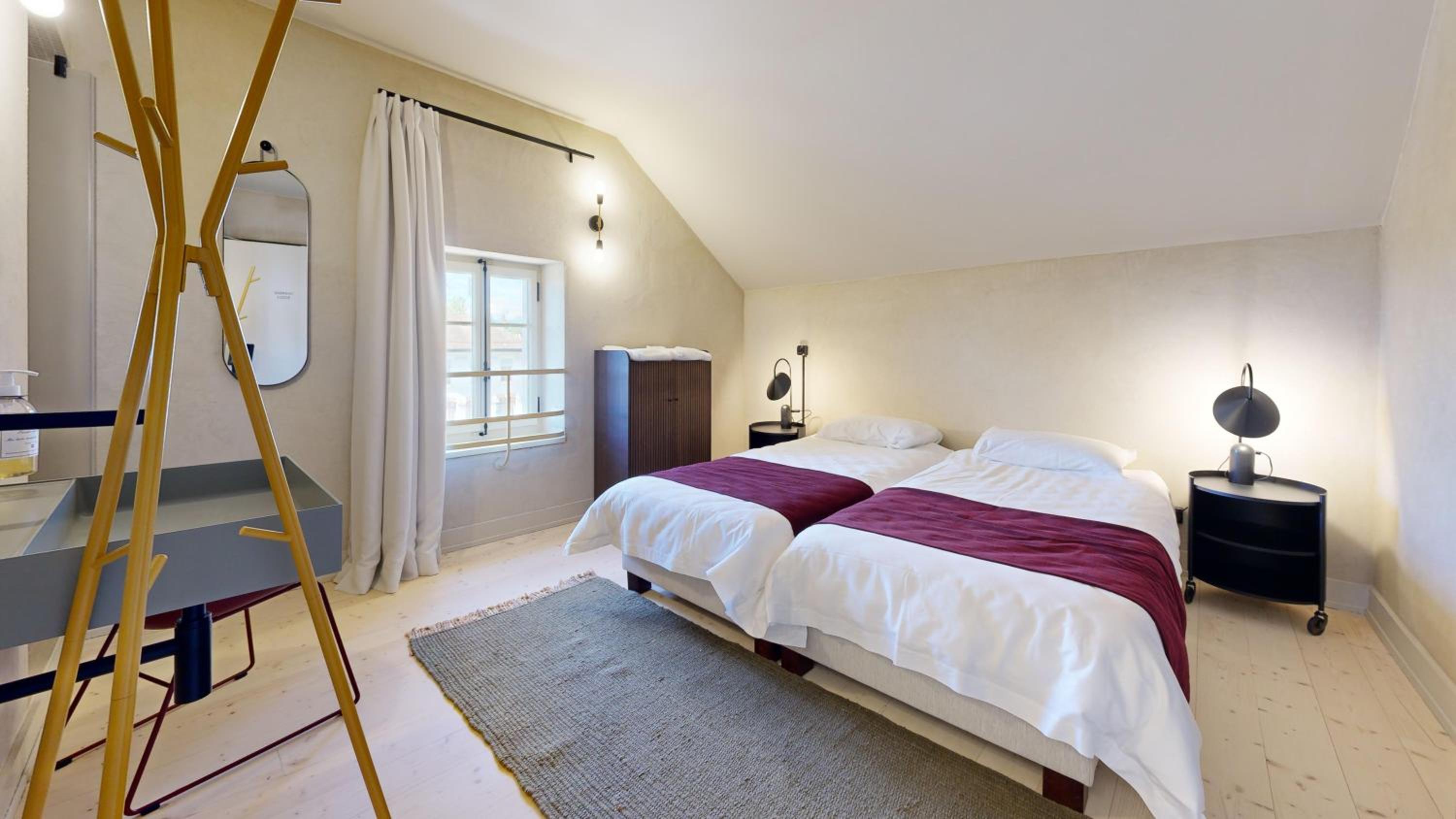 Double Room with Shared Toilet photo 2