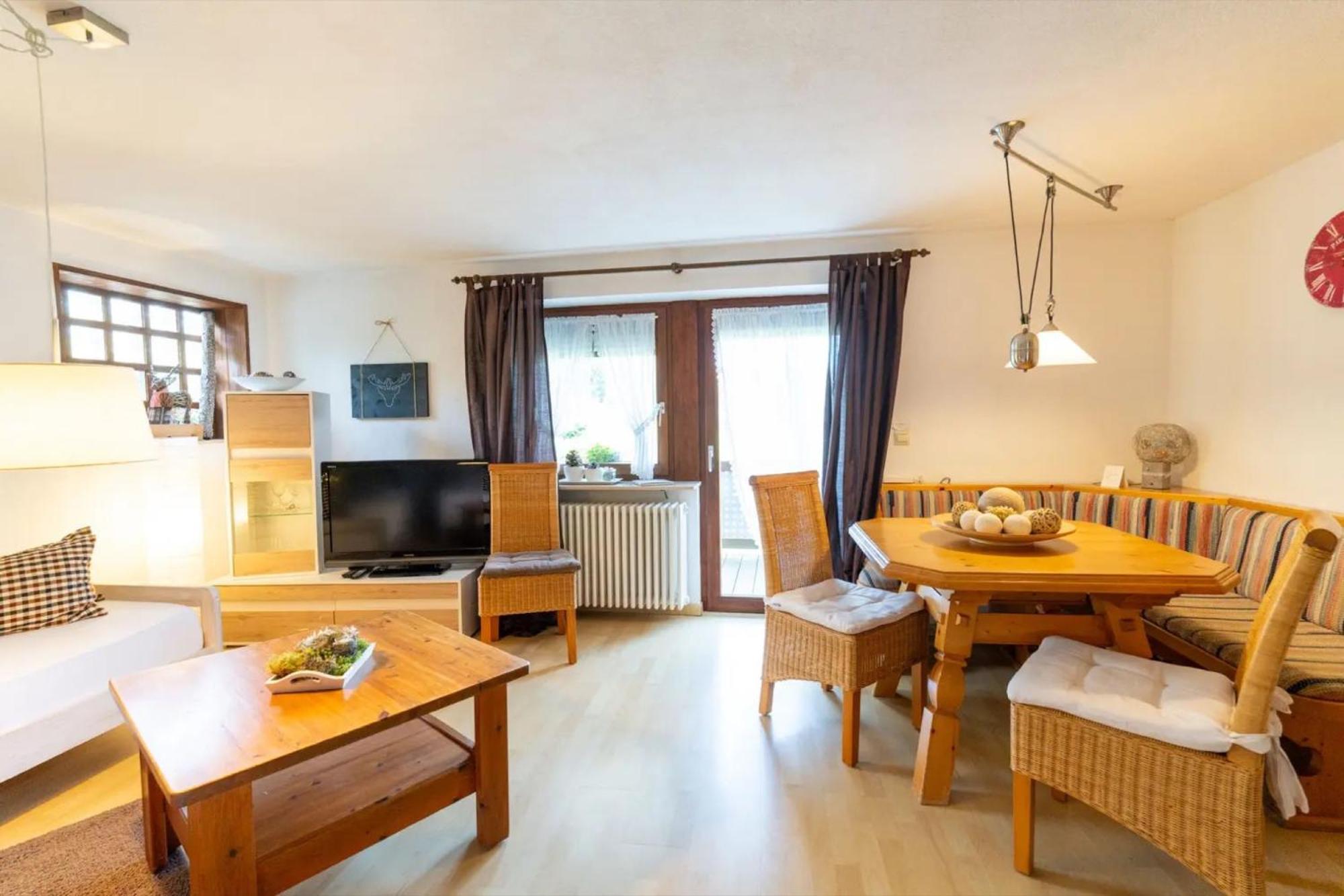 Superior One-Bedroom Apartment with Balcony photo 3