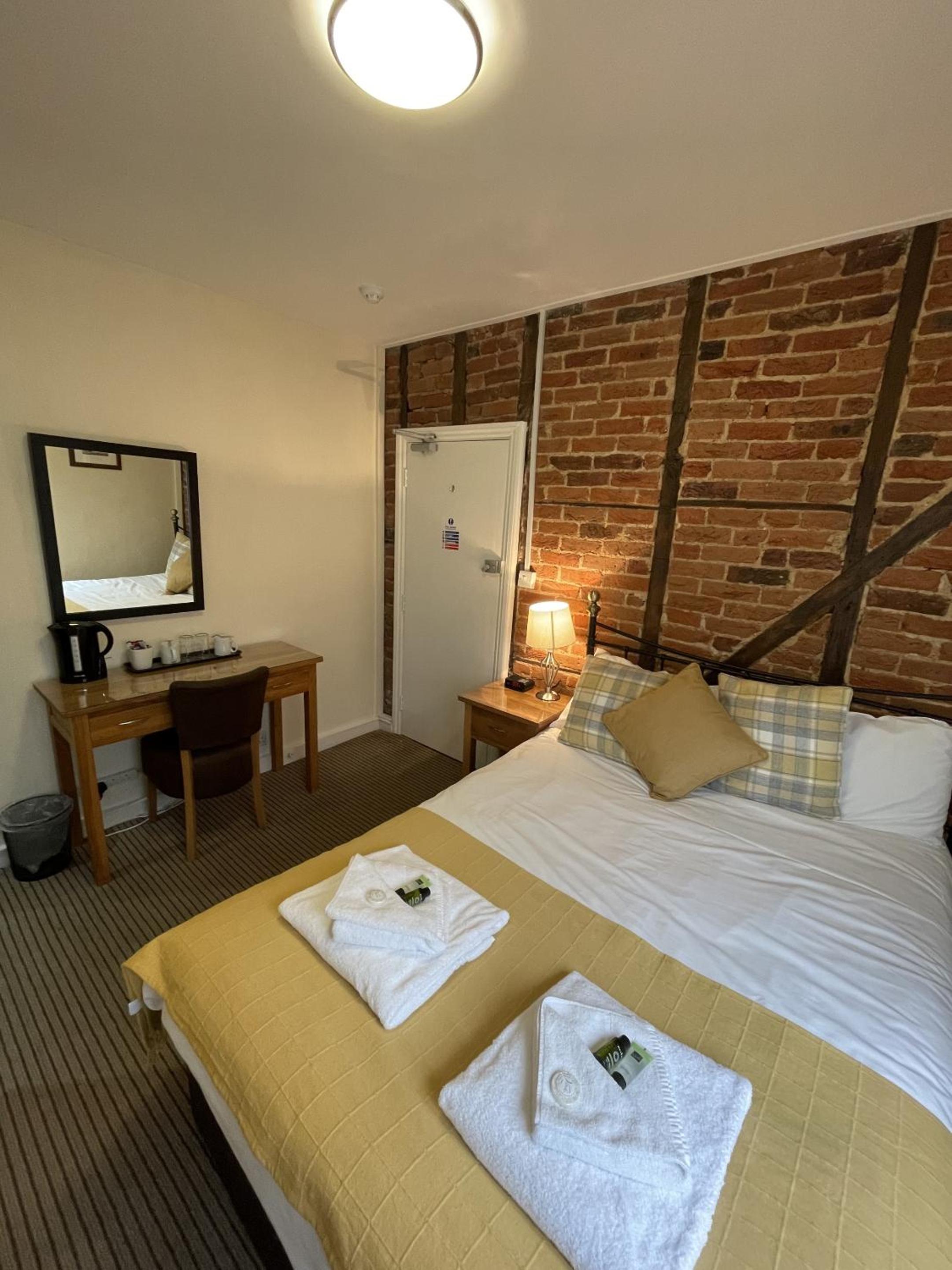 Double Room with Private Bathroom photo 2