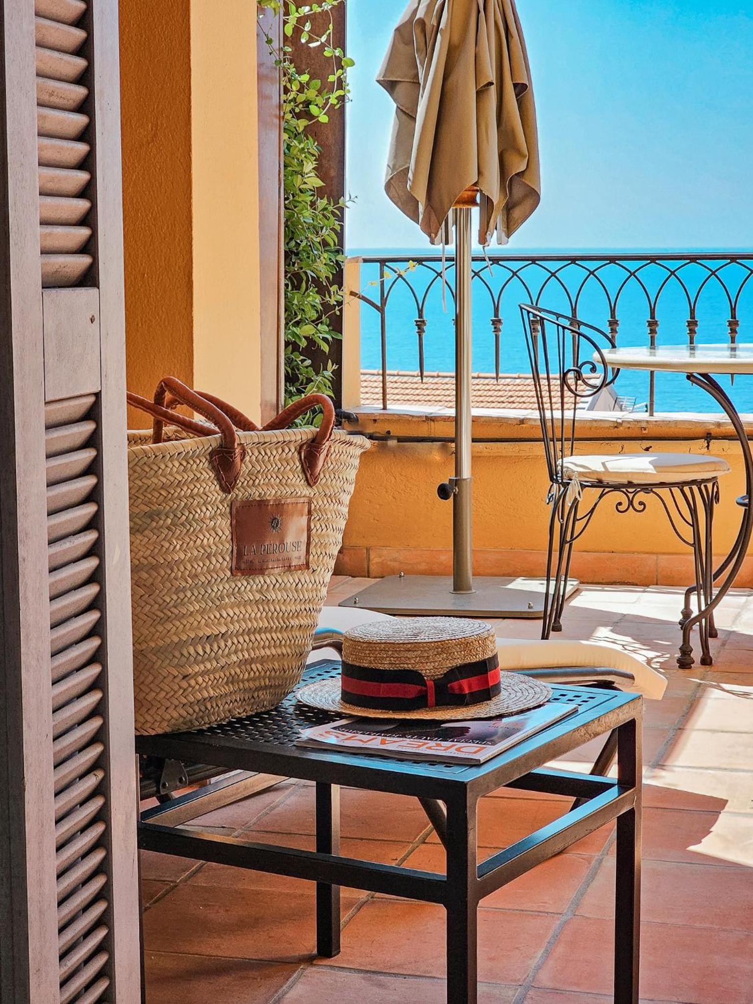 Superior Double Room with Full Sea View and Balcony - Photo 9