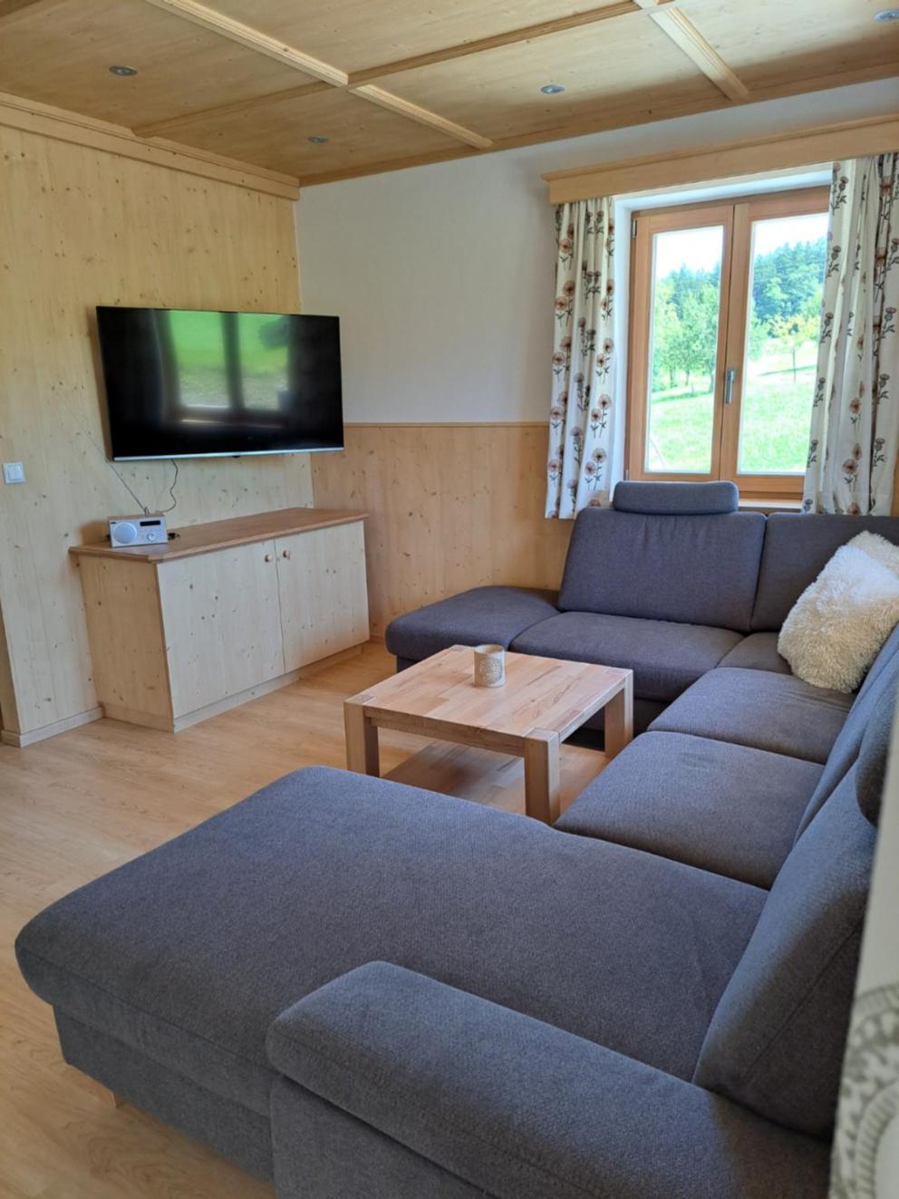 Three-Bedroom Chalet photo 1
