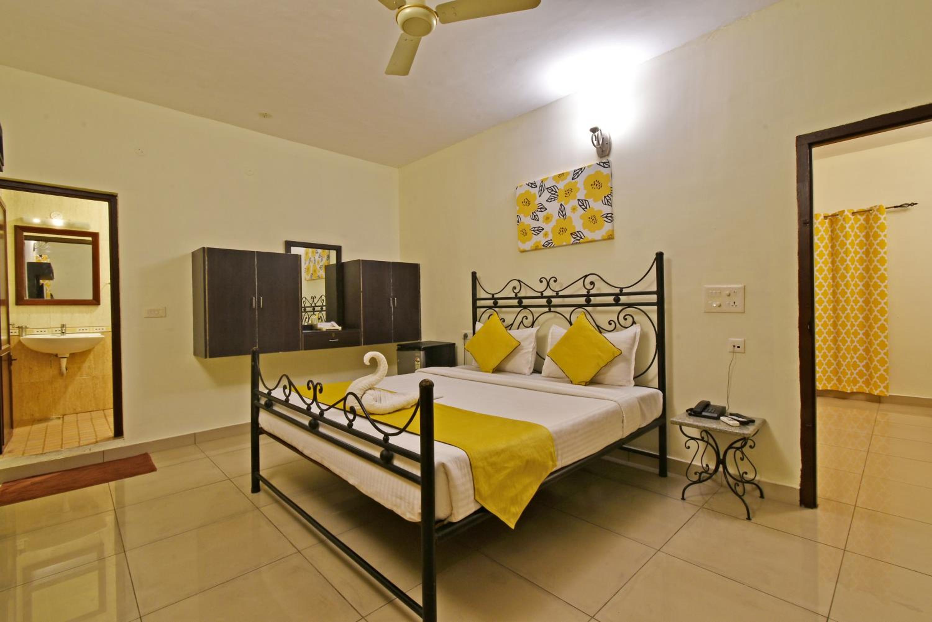 King Room with Balcony photo 2