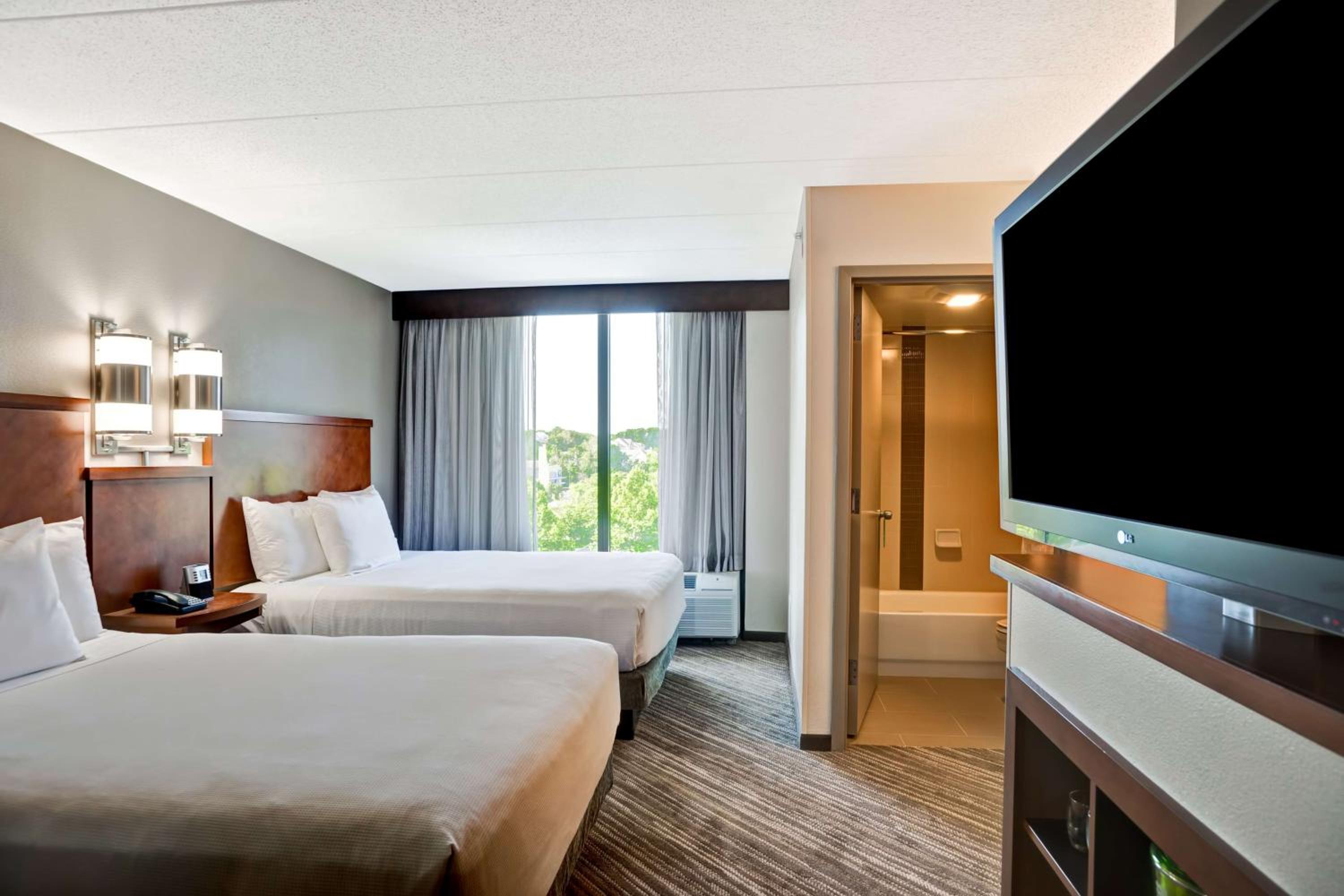 Double Room with Two Double Beds and Sofa Bed photo 3