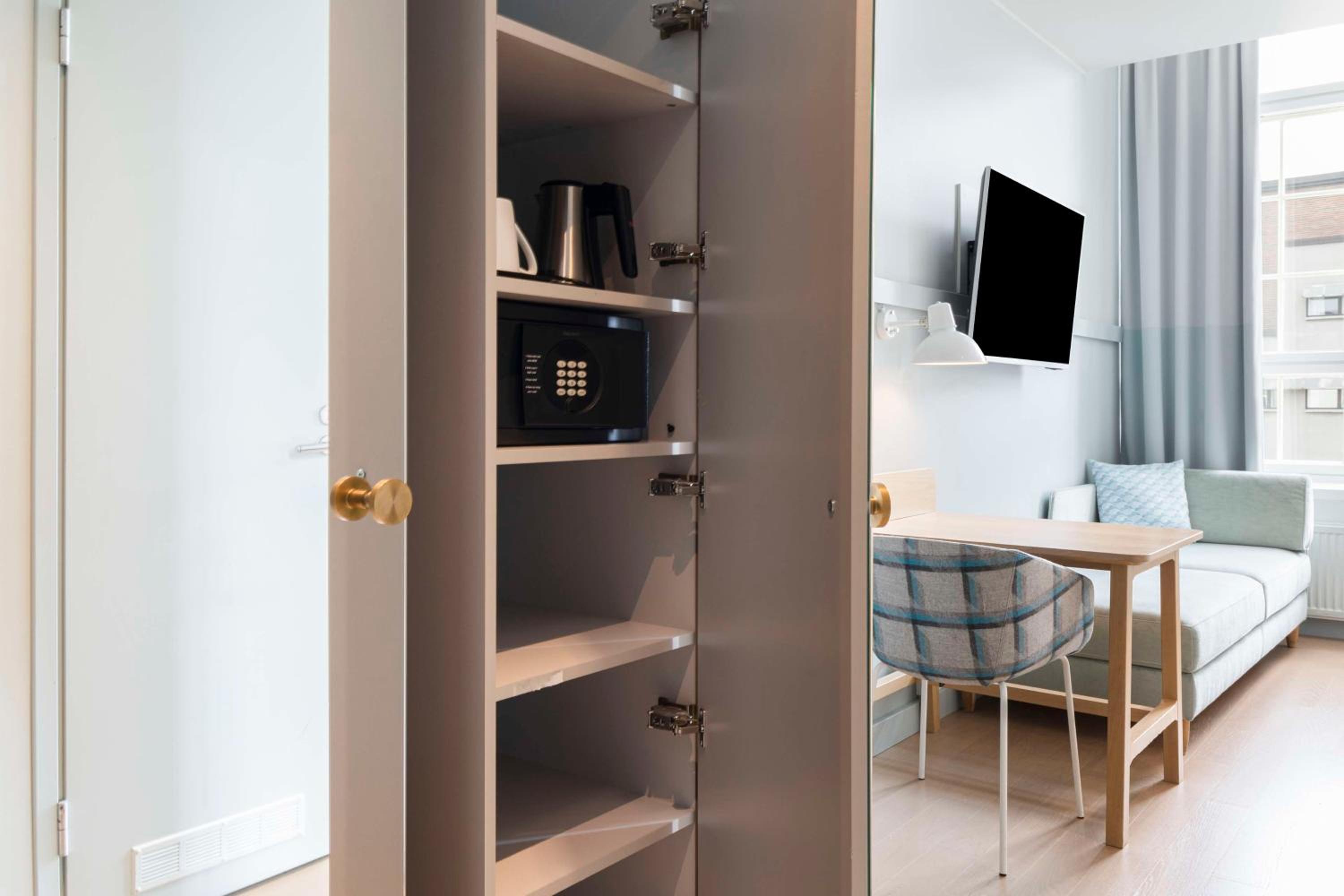 Standard Room - Photo 7