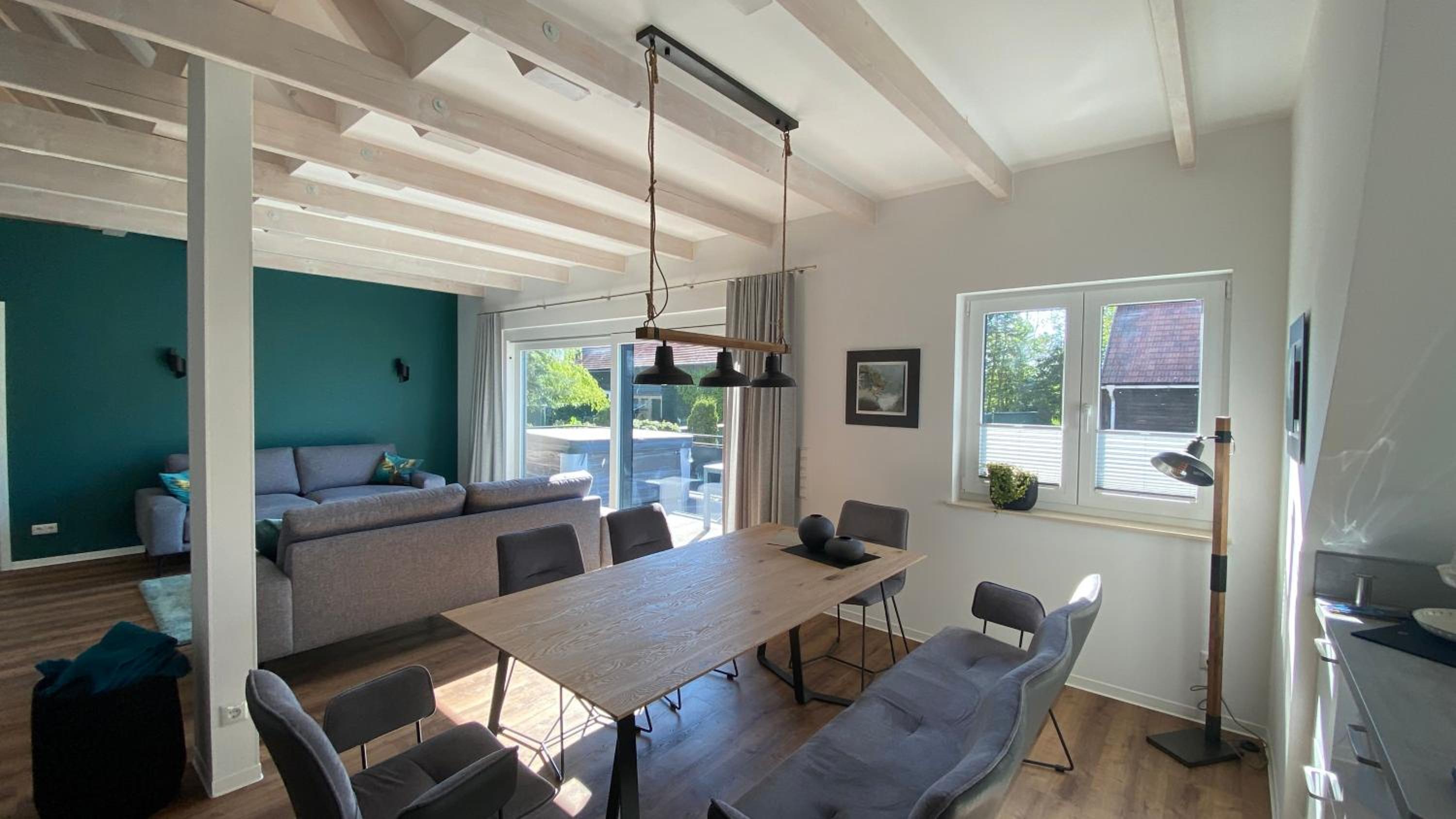 Three-Bedroom Apartment with Balcony photo 2