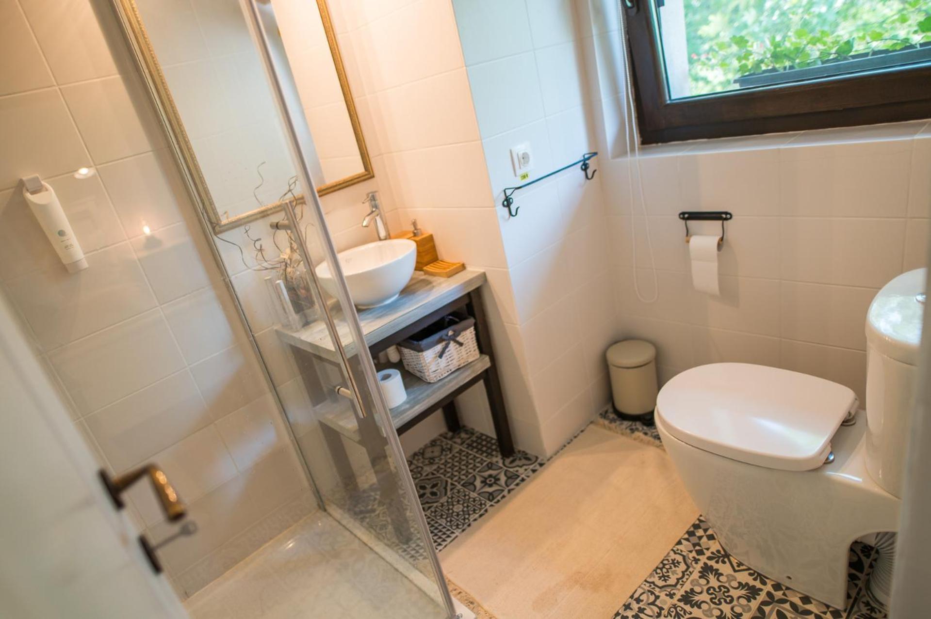 Deluxe Double Room with Balcony photo 2