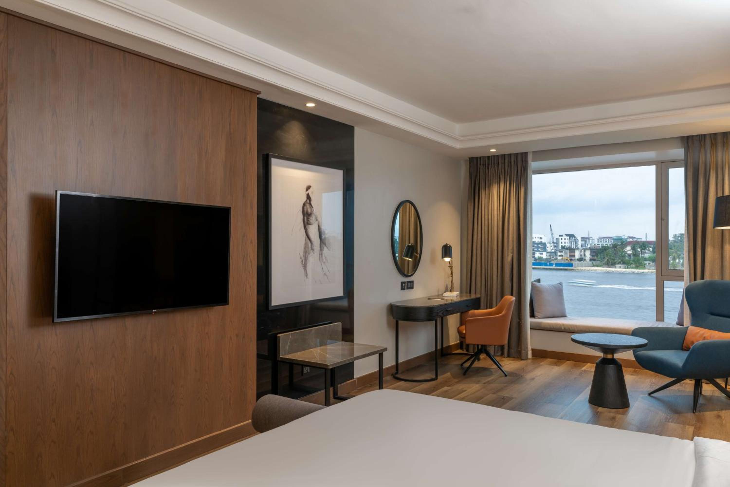 Suite with Lagoon View and Lounge Access - Photo 2
