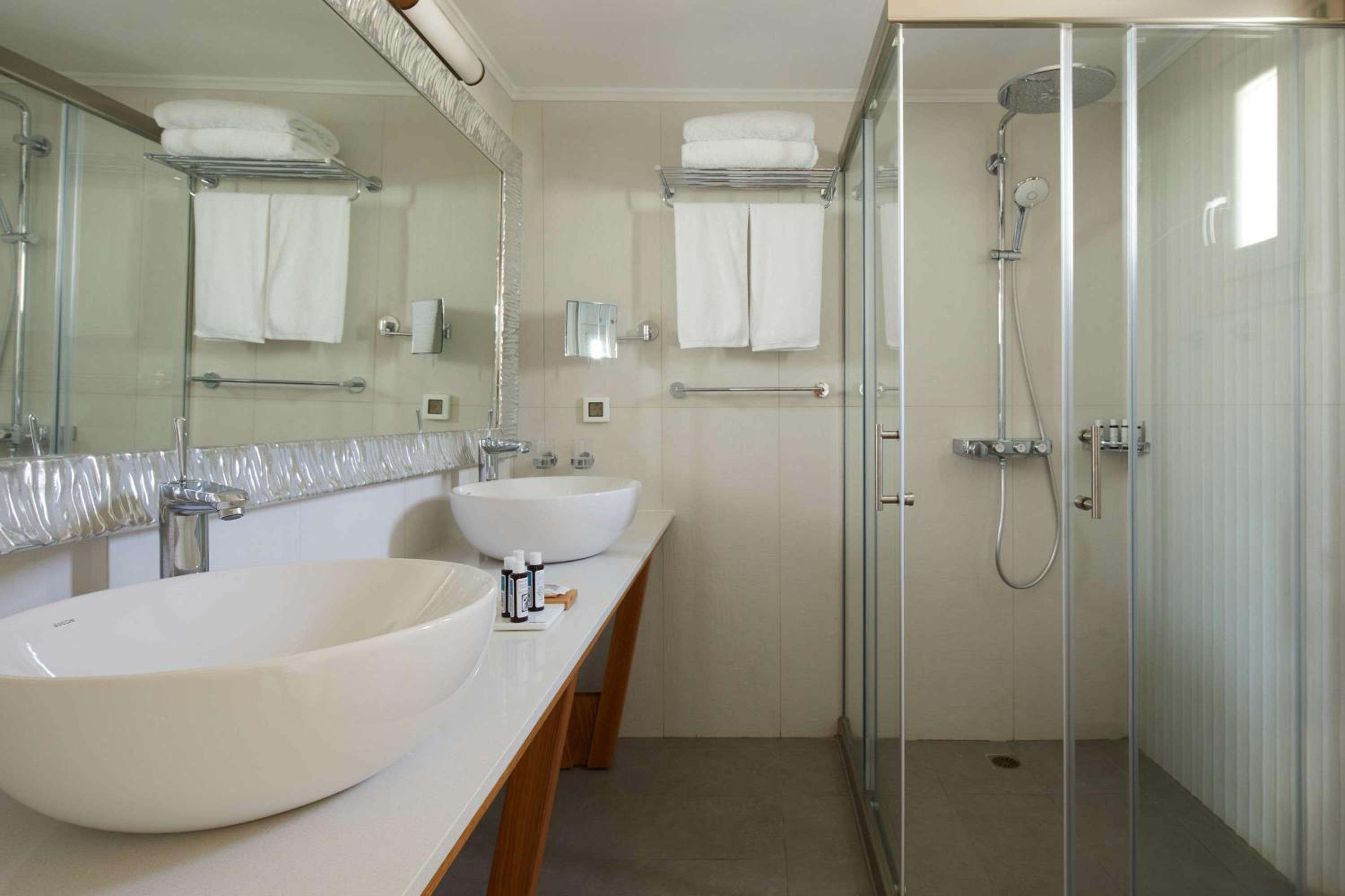 Duplex Suite with One King Bed (Non Smoking) - Photo 7