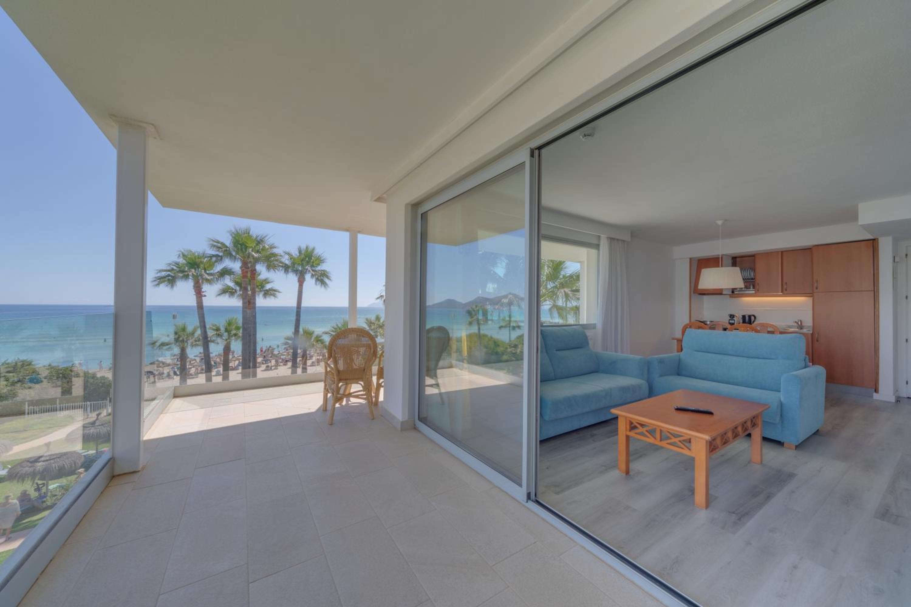 Apartamento con vista frontal al mar