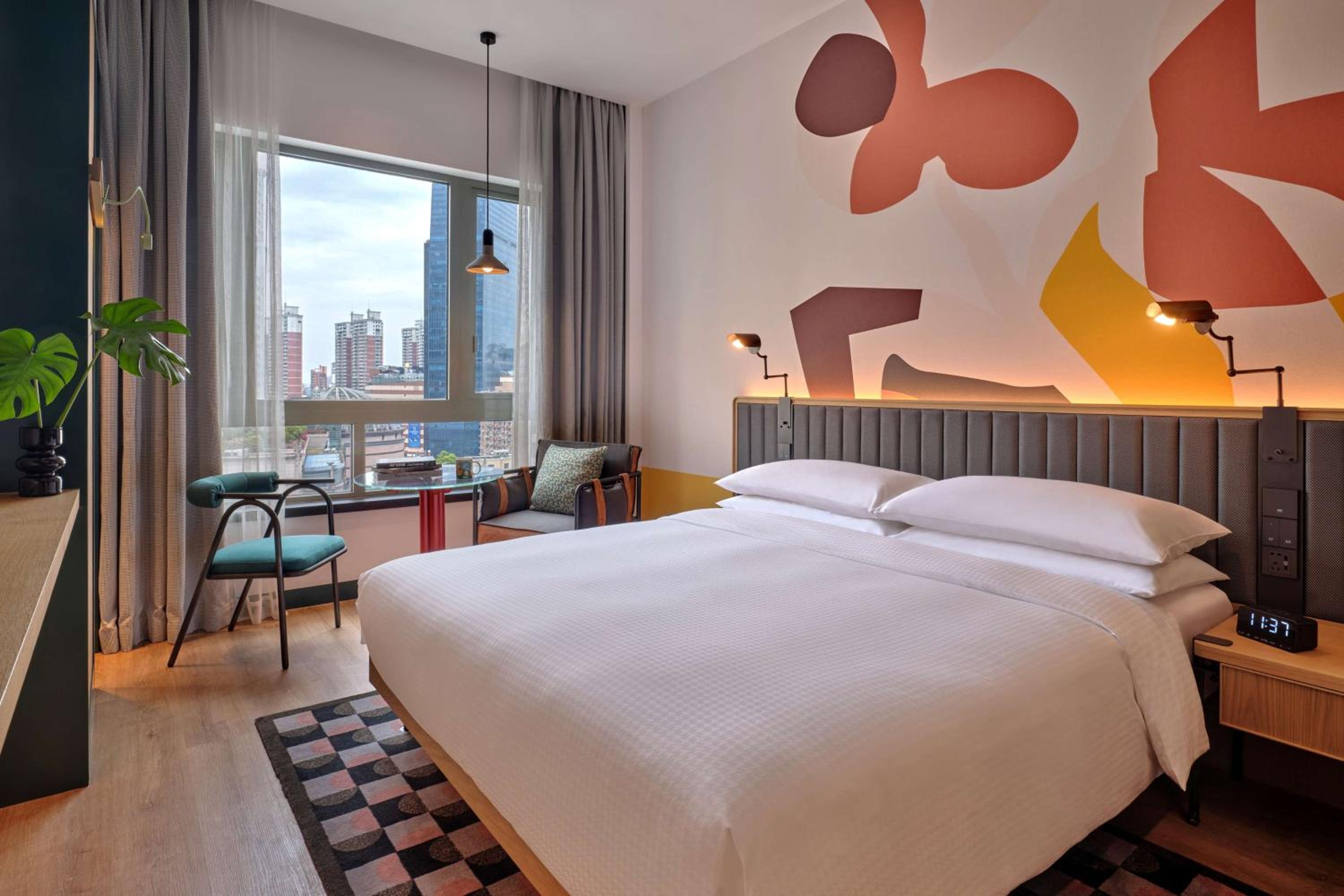 King Room with City View