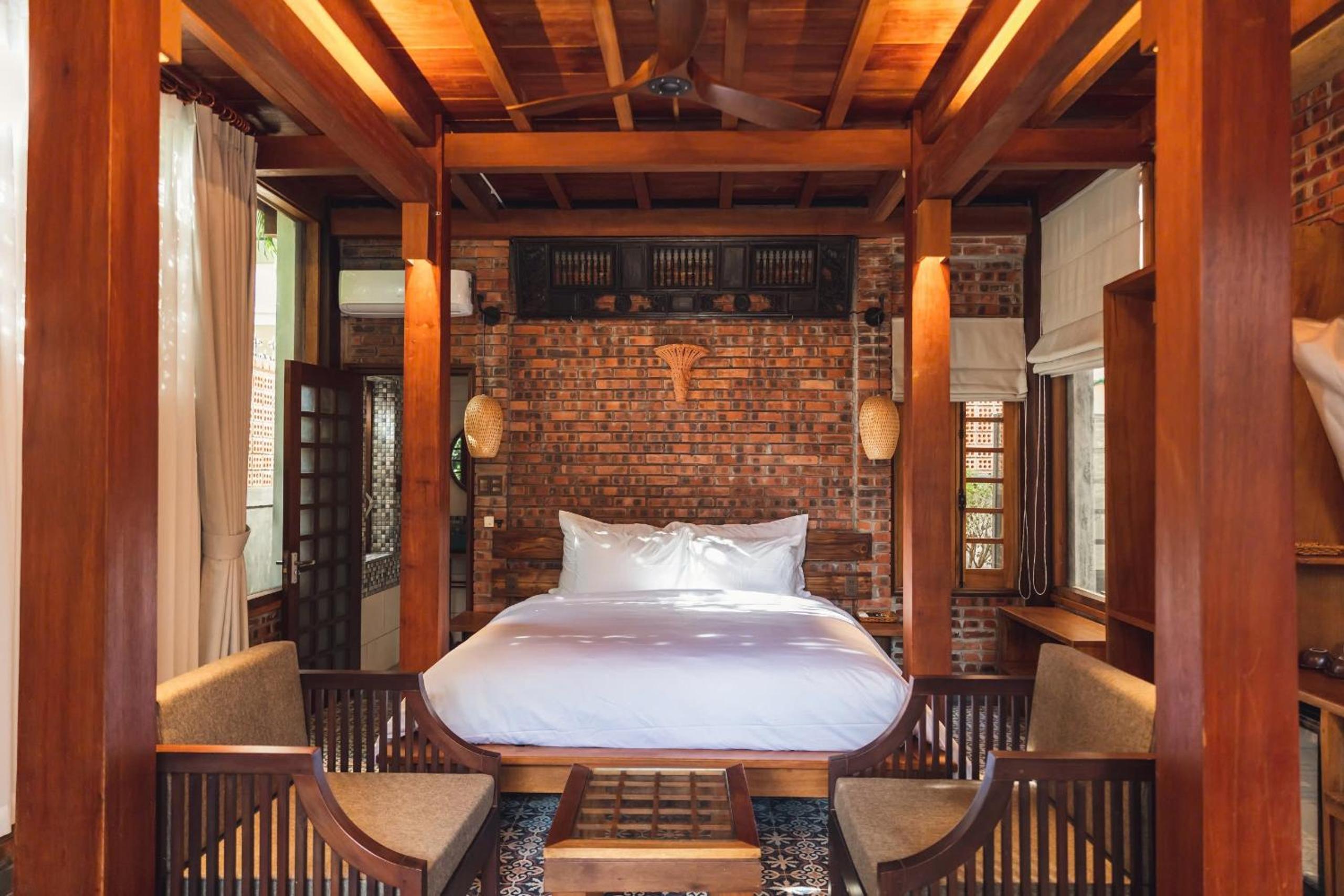 King Room with Pool View
