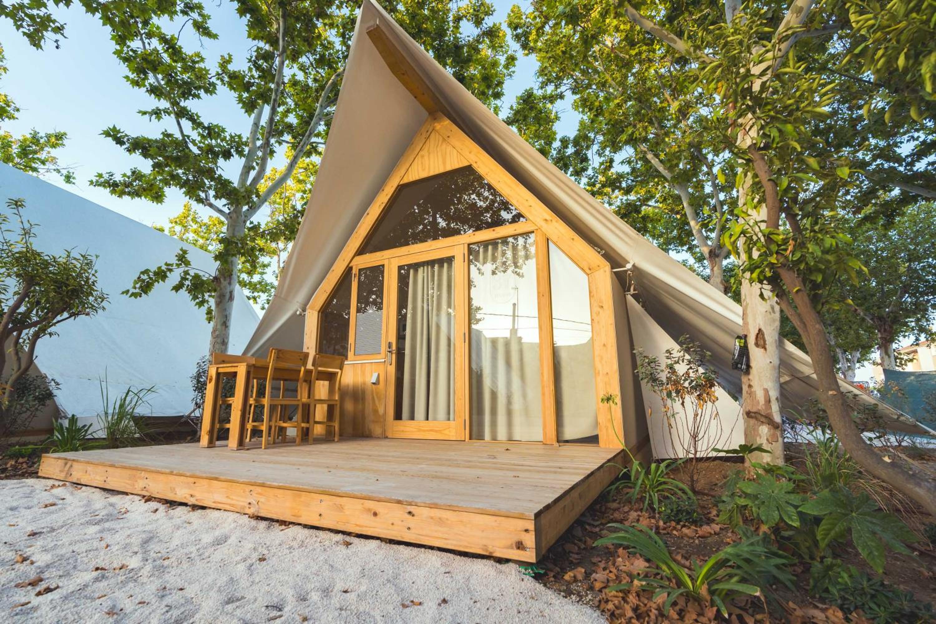 Tent Hanna photo 2
