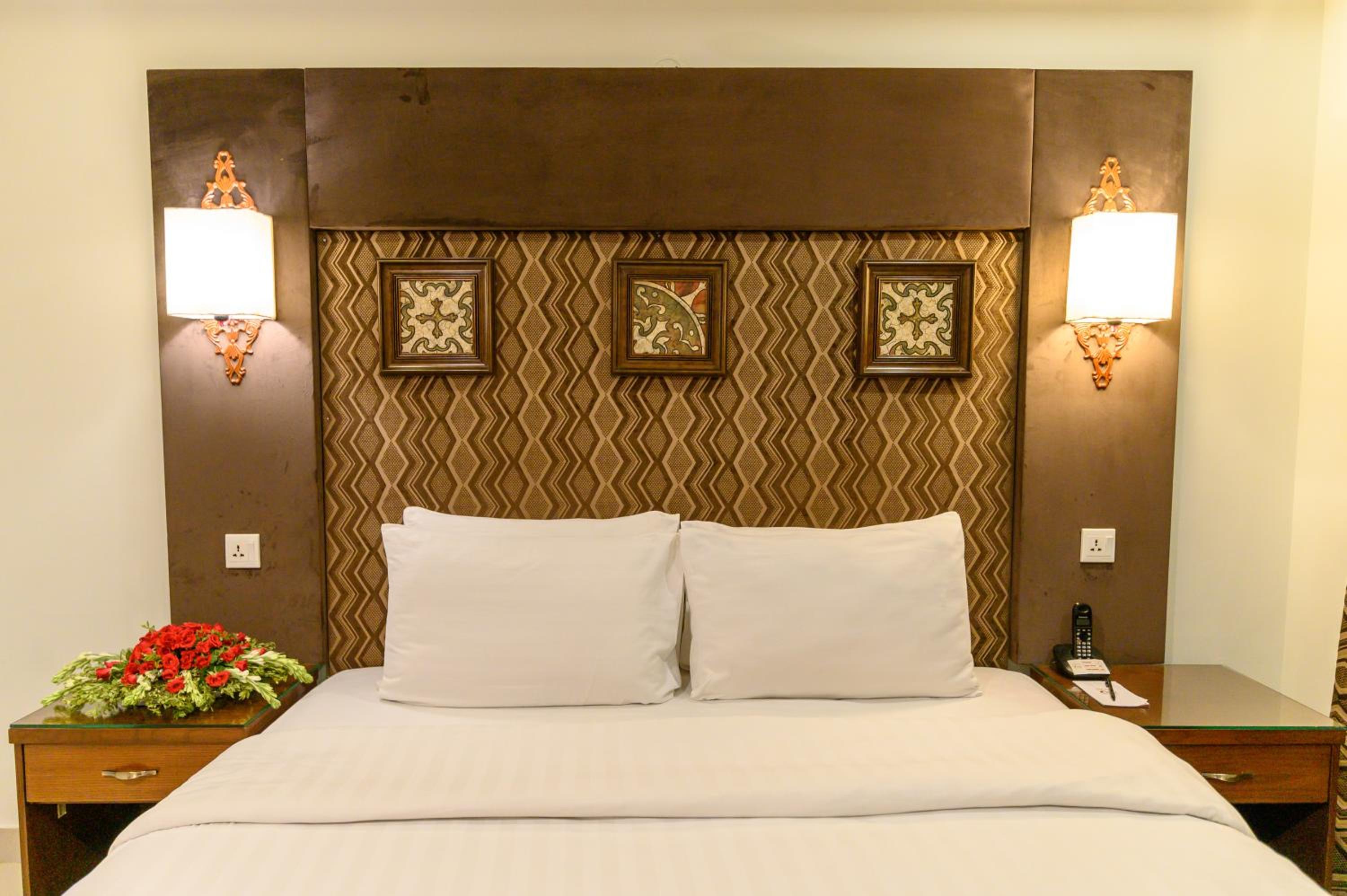 Deluxe Double Room photo 2