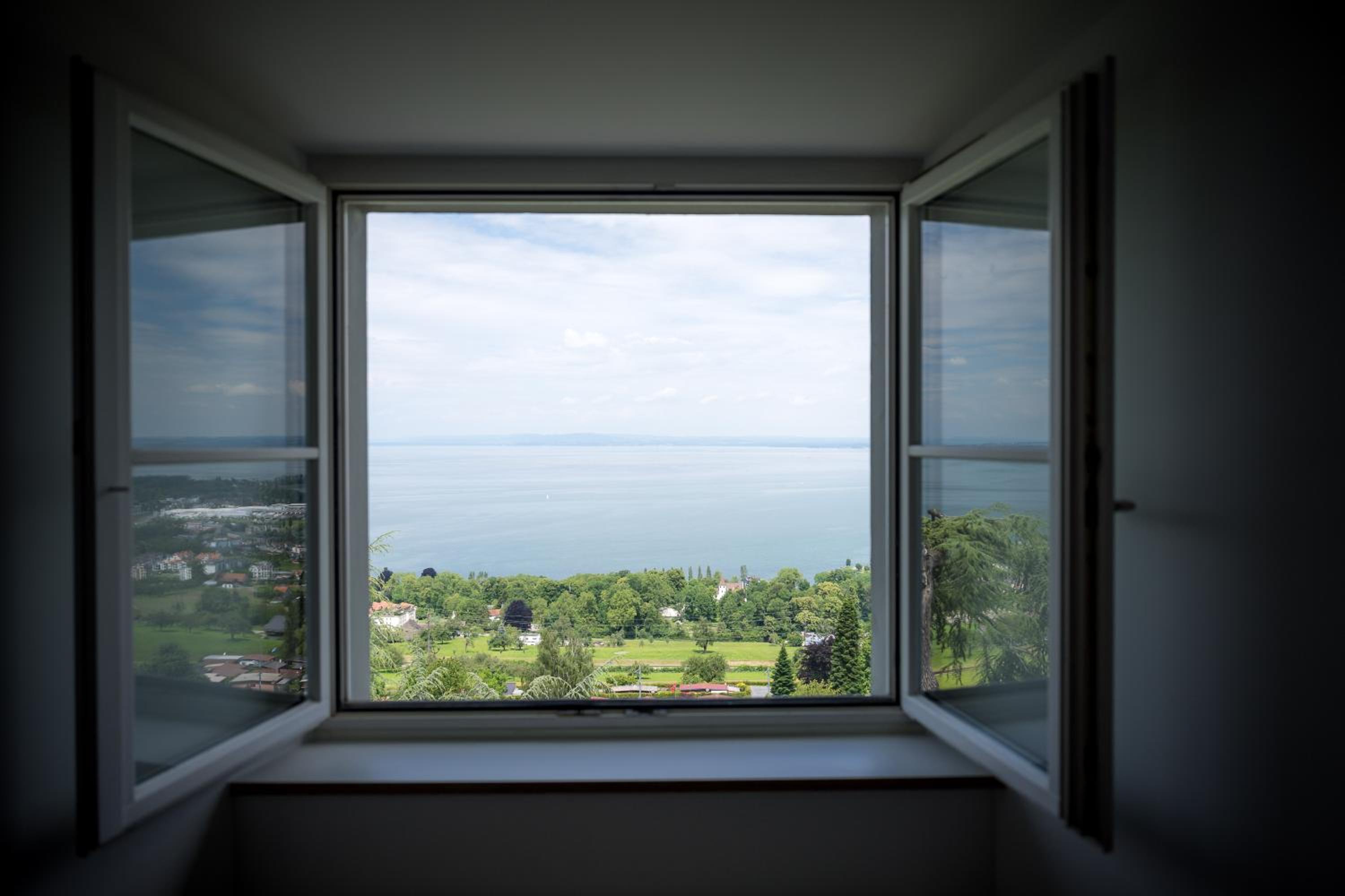 Deluxe Double Or Twin Room With Lake View