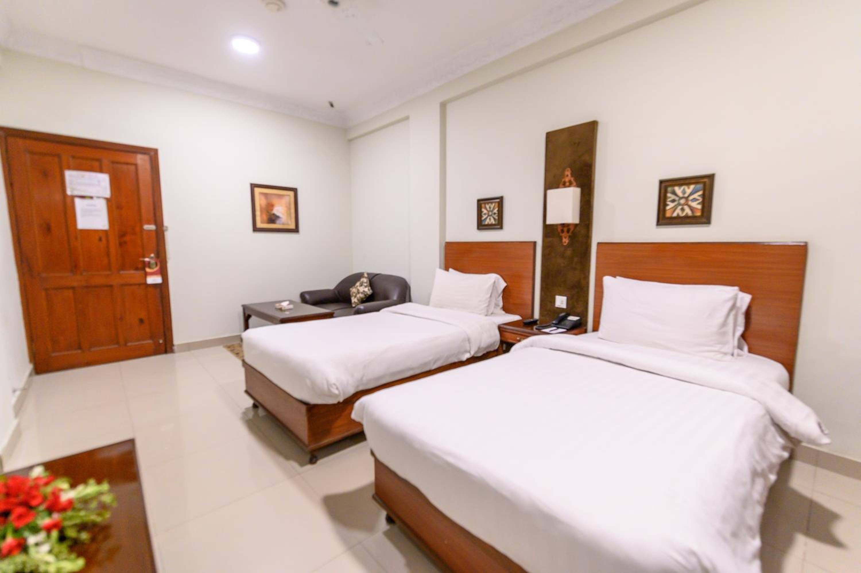 Deluxe Twin Room - Photo 1