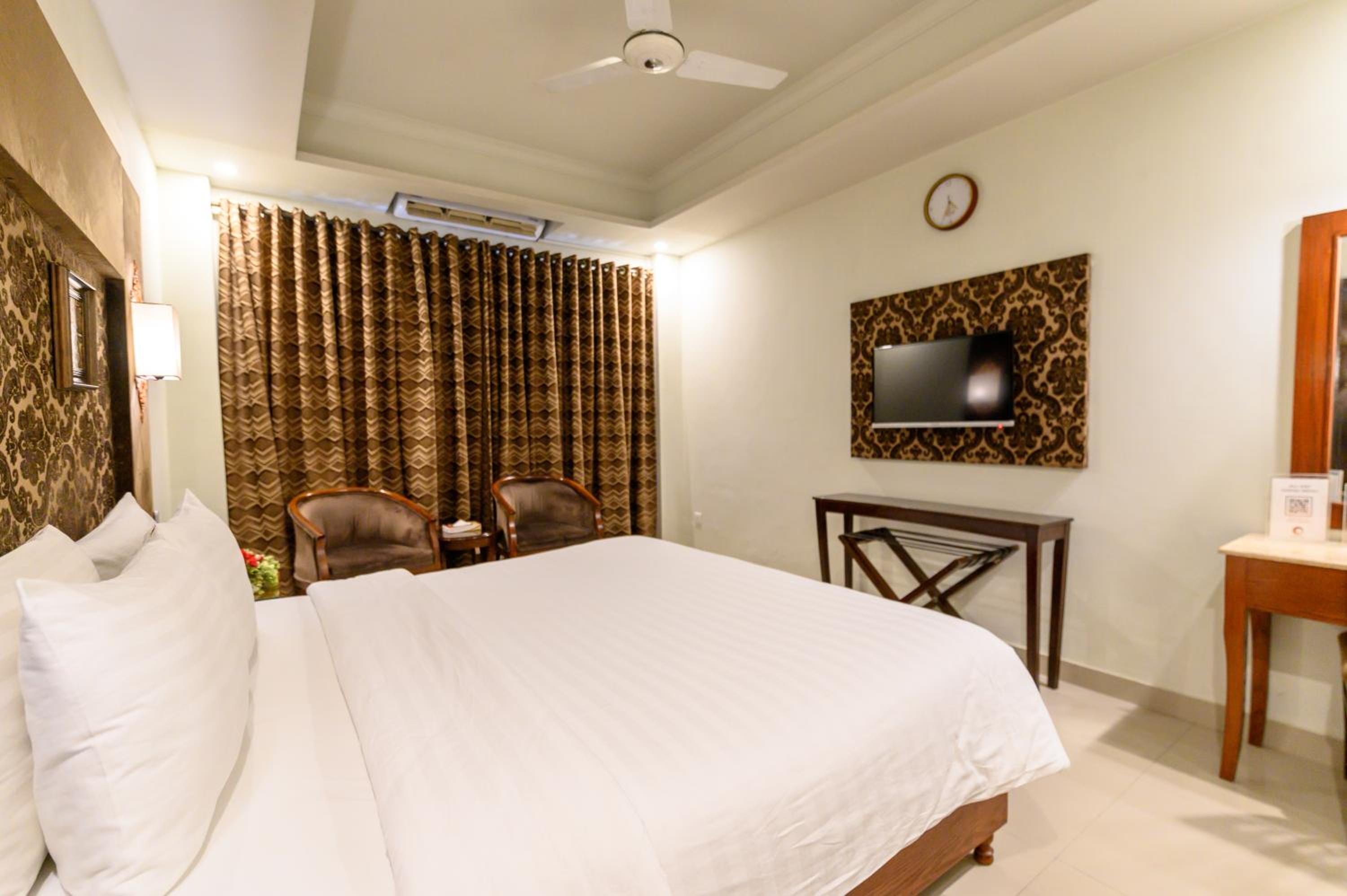 Executive Suite photo 1