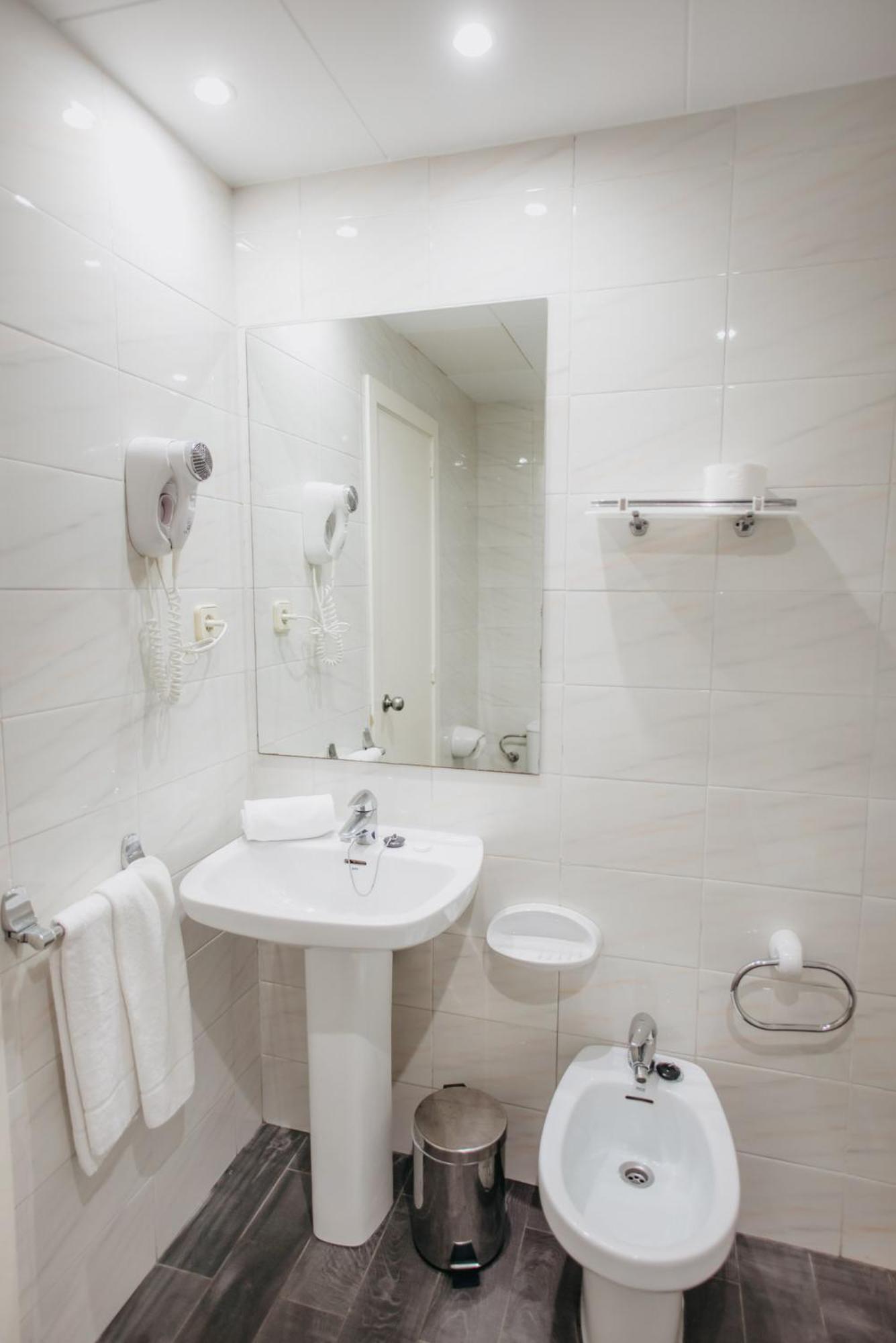 Triple Room with Balcony photo 2