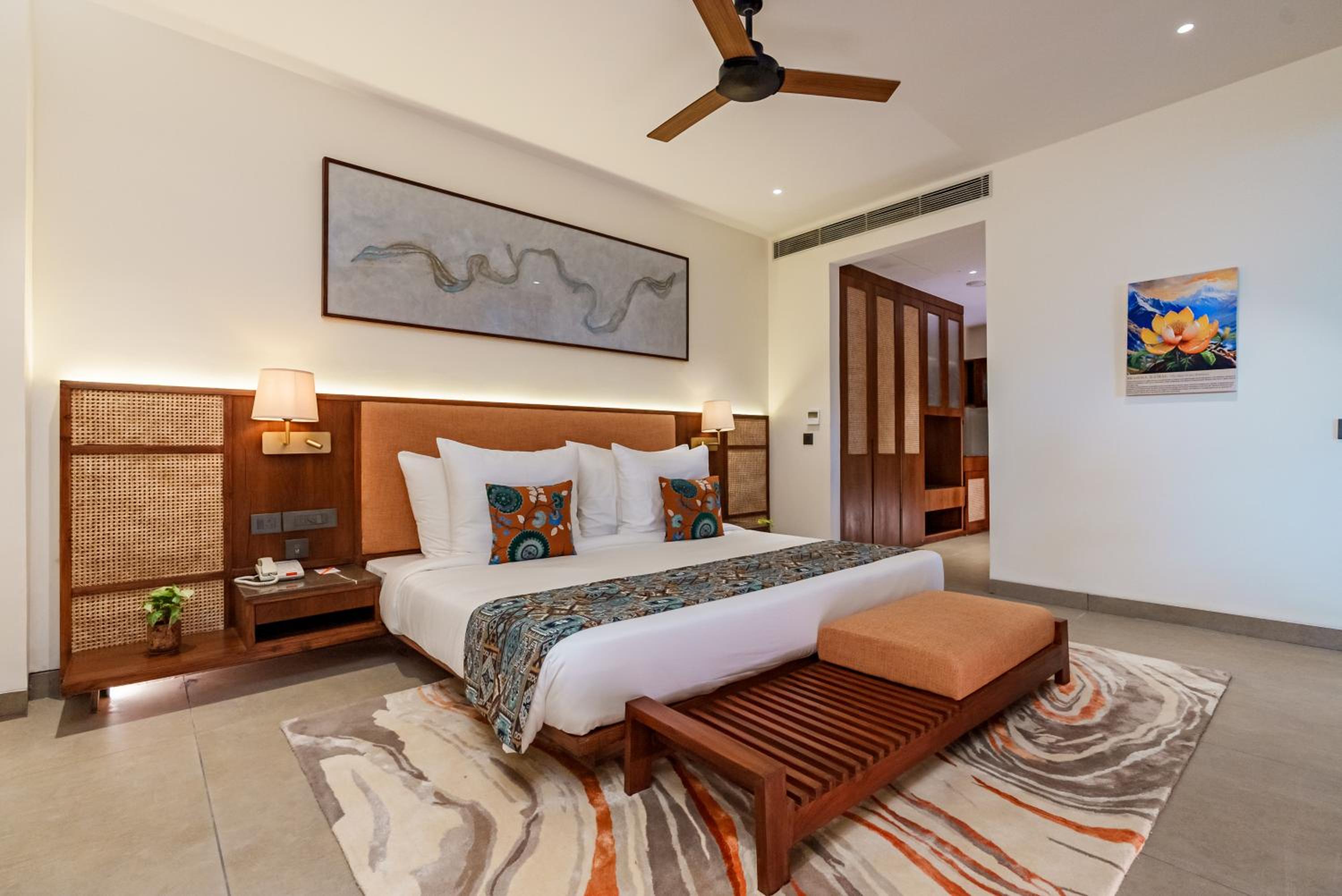 Signature Family Suite - Photo 14