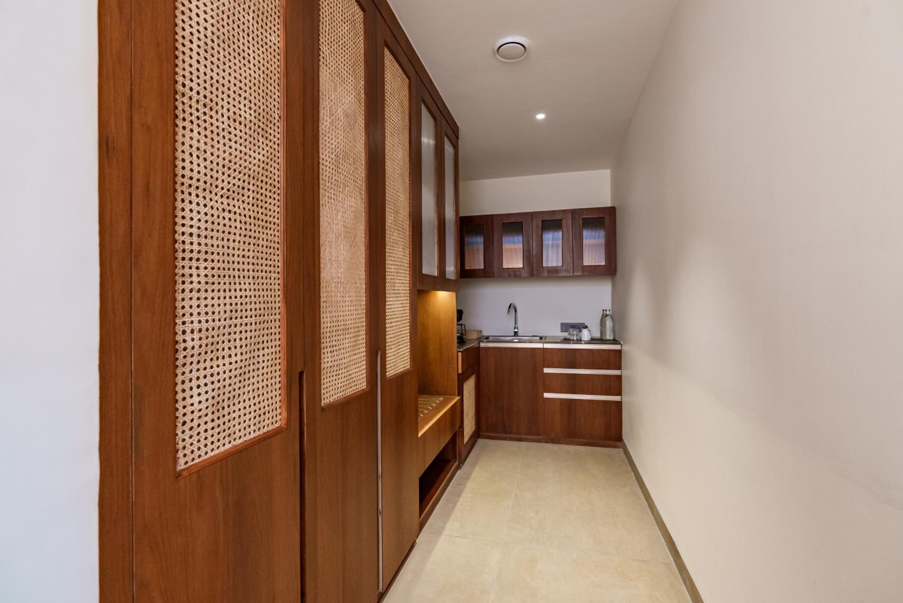 Signature Family Suite - Photo 9