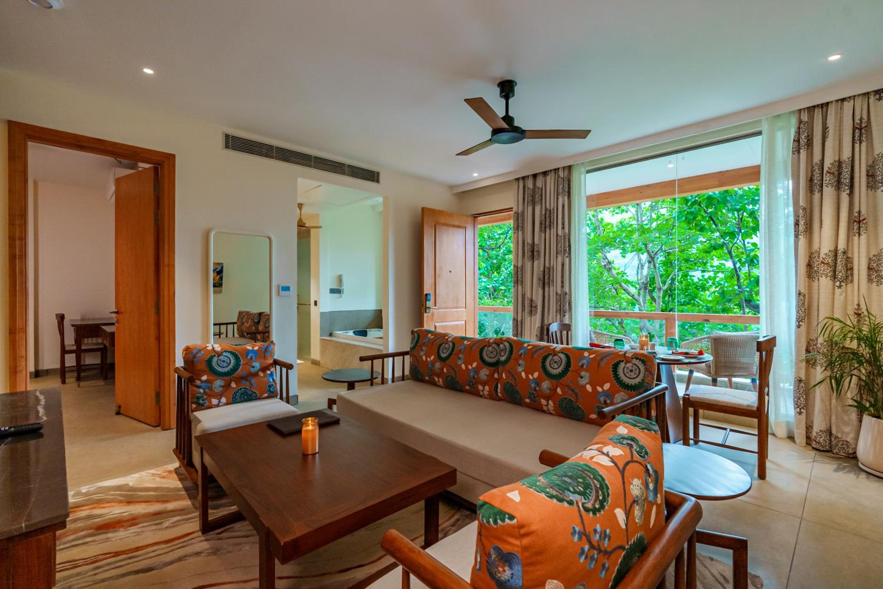 Signature Family Suite - Photo 15