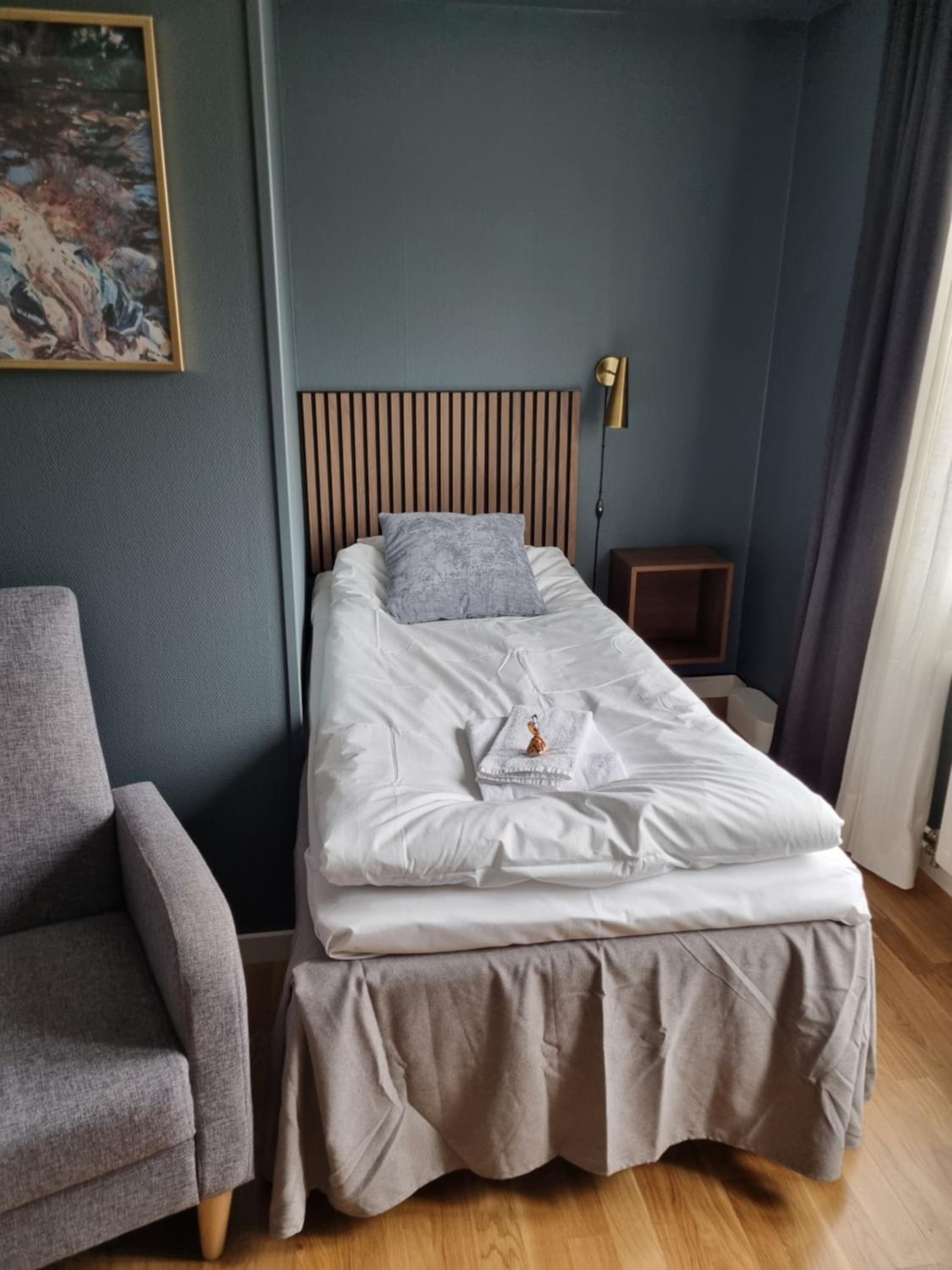 Small Single Room