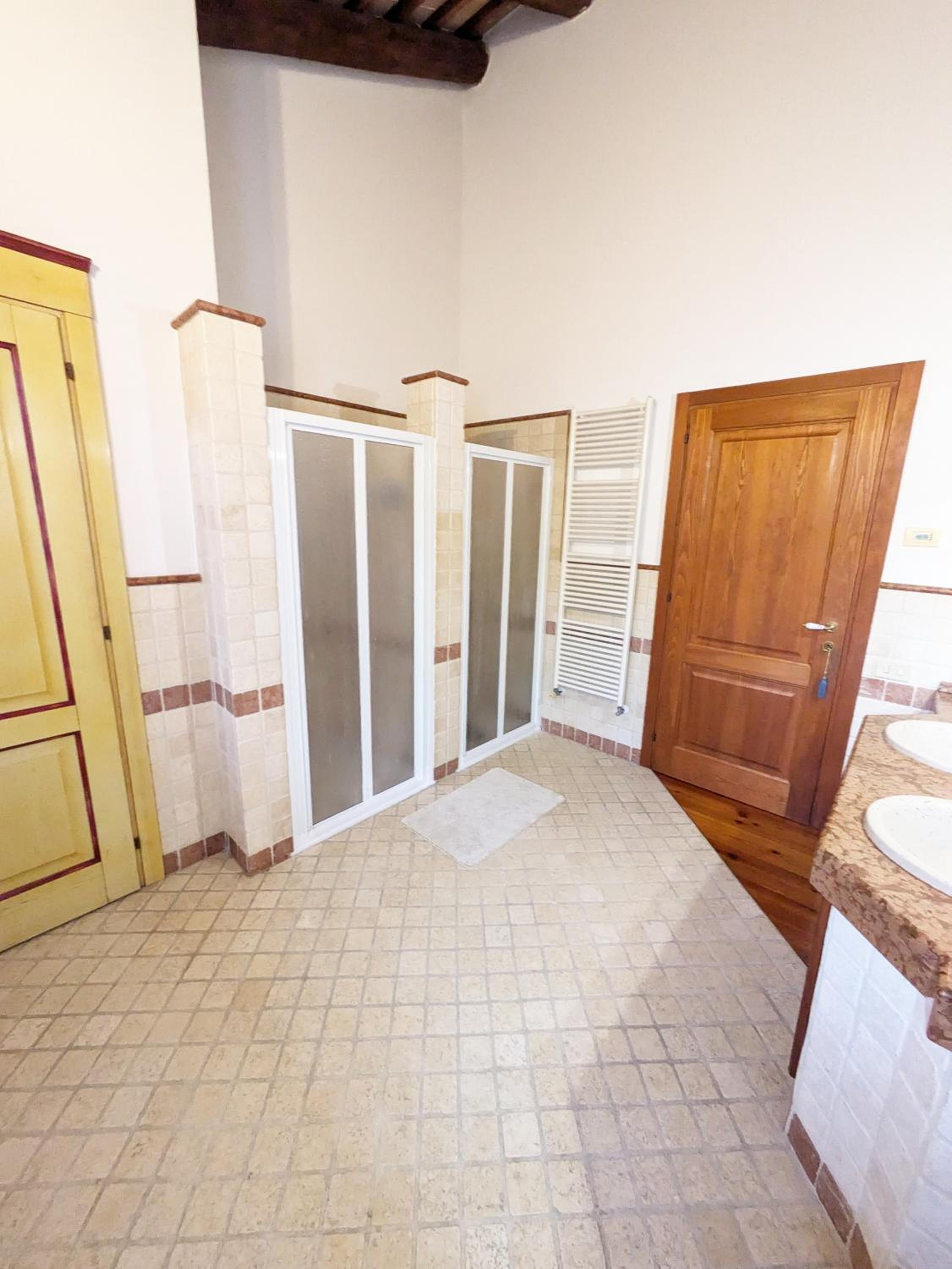 Deluxe Double Room With Extra Bed photo 3