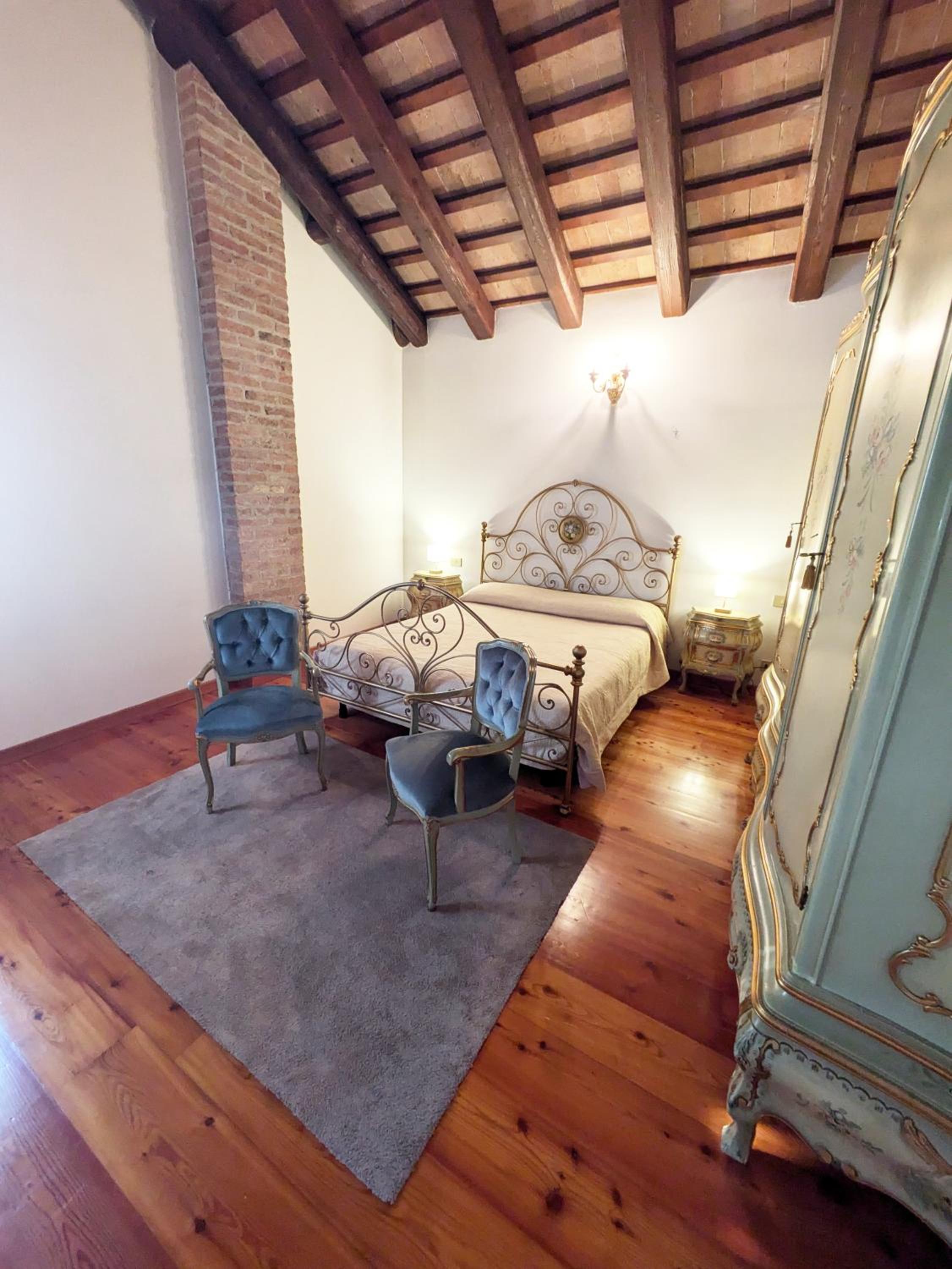 Deluxe Double Room With Extra Bed photo 2