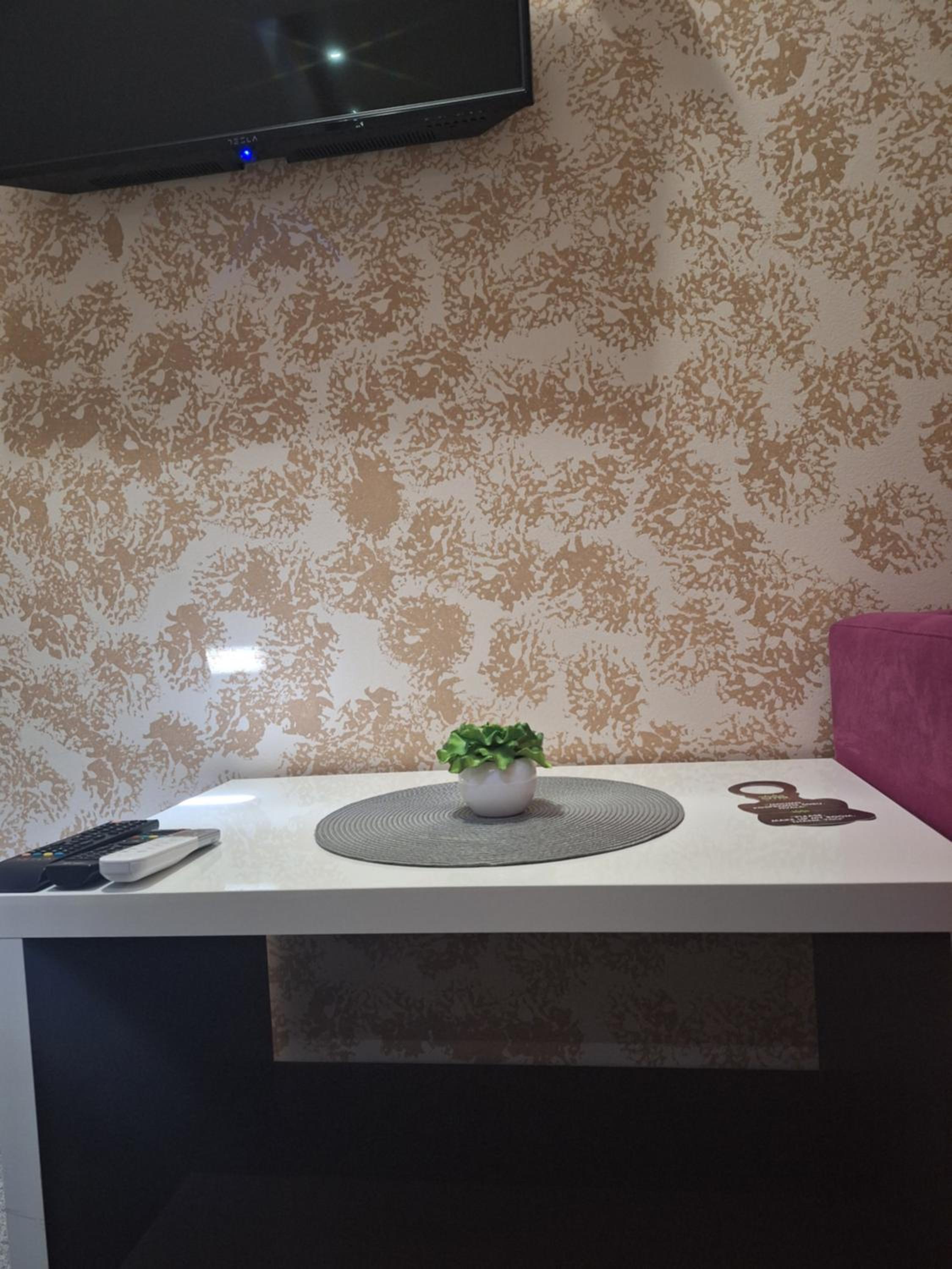 Budget Double Room - Photo 3