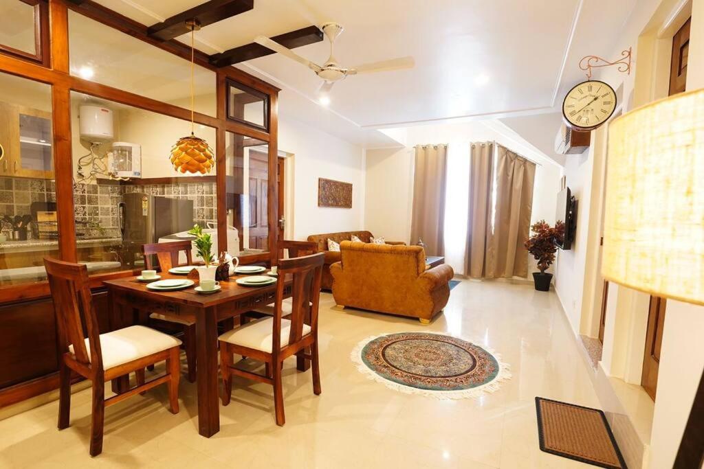 Three-Bedroom Apartment photo 3
