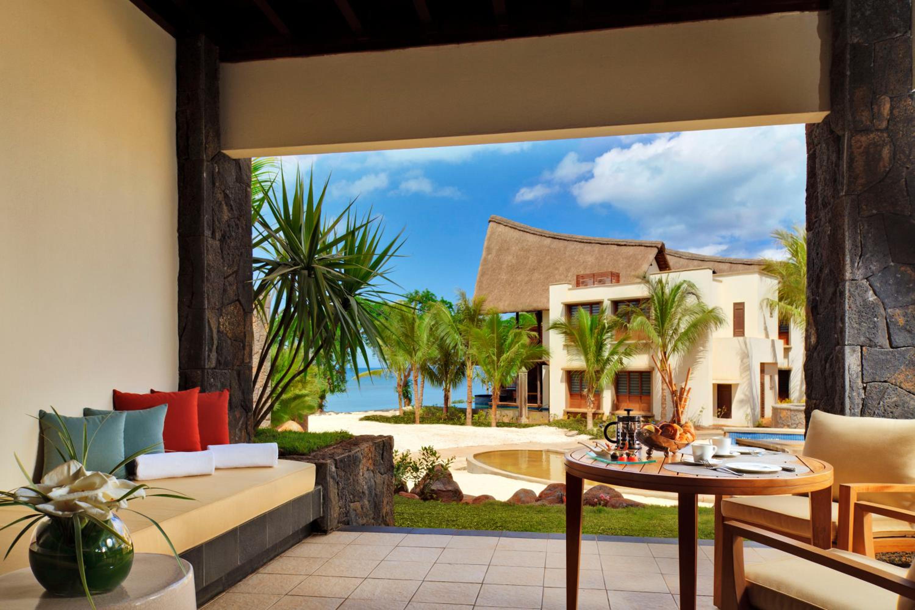 Luxury Lagoona Suite with Partial Seaview - Photo 4
