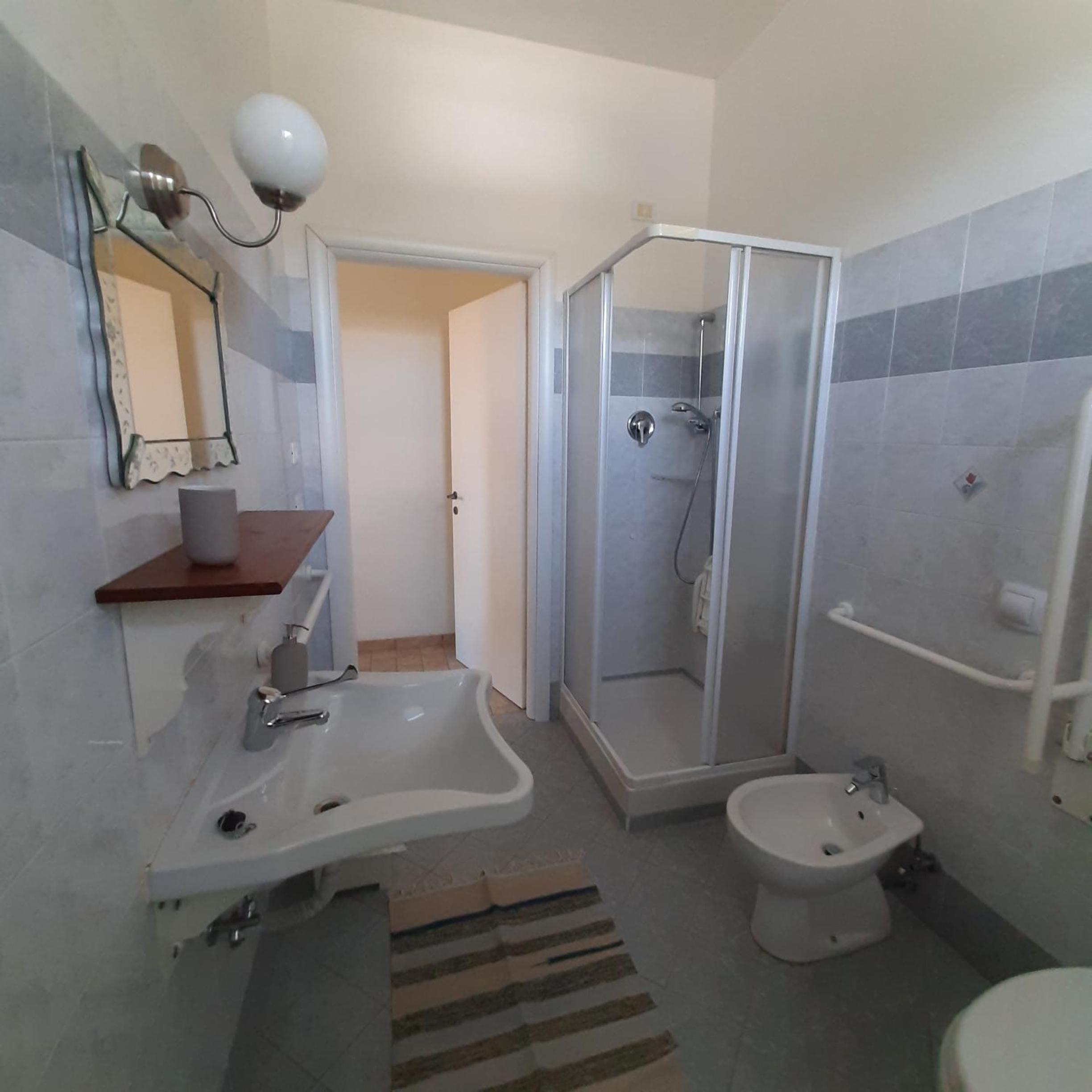 Large Double or Twin Room photo 2