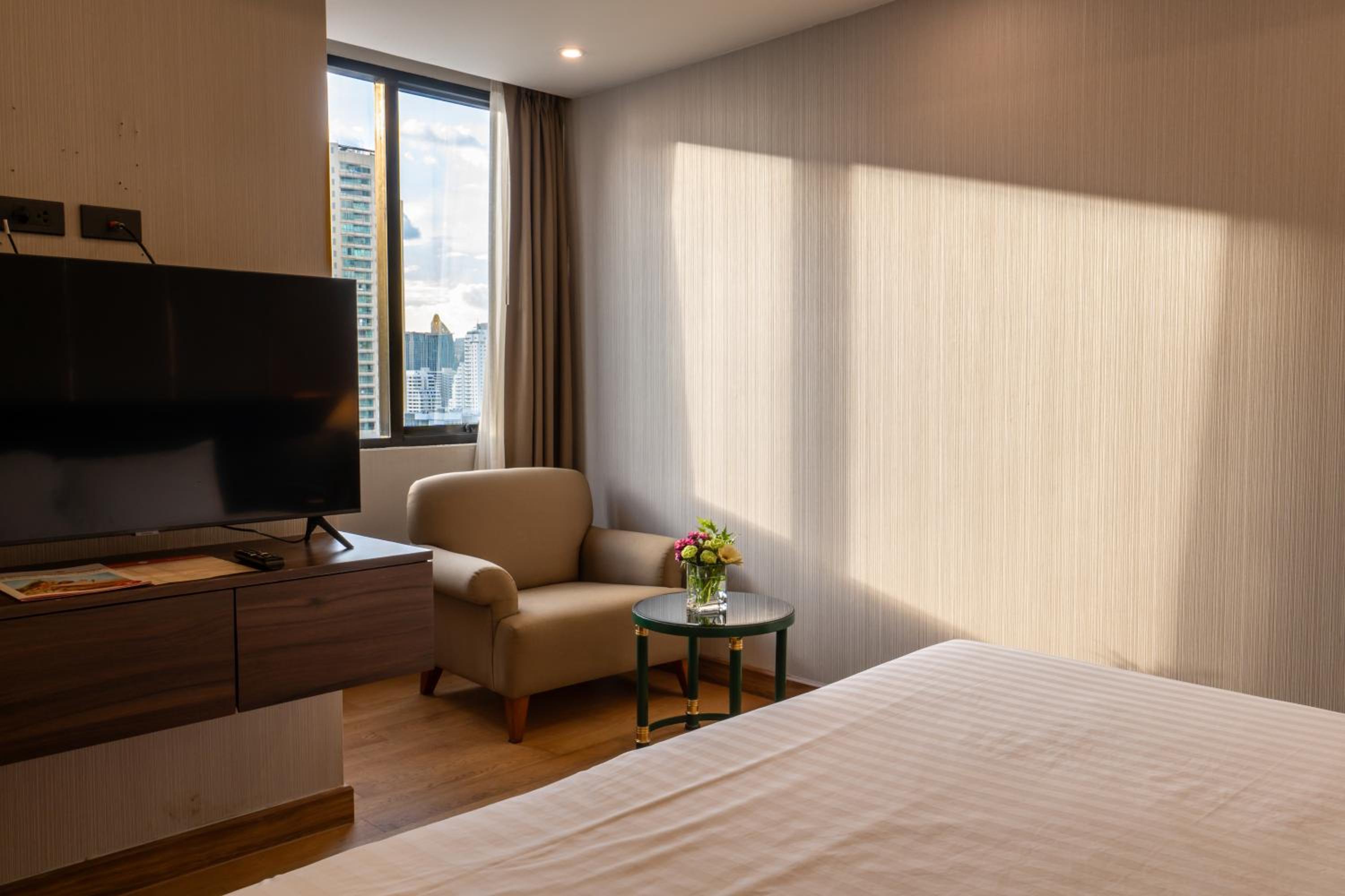  Premier Room photo 3