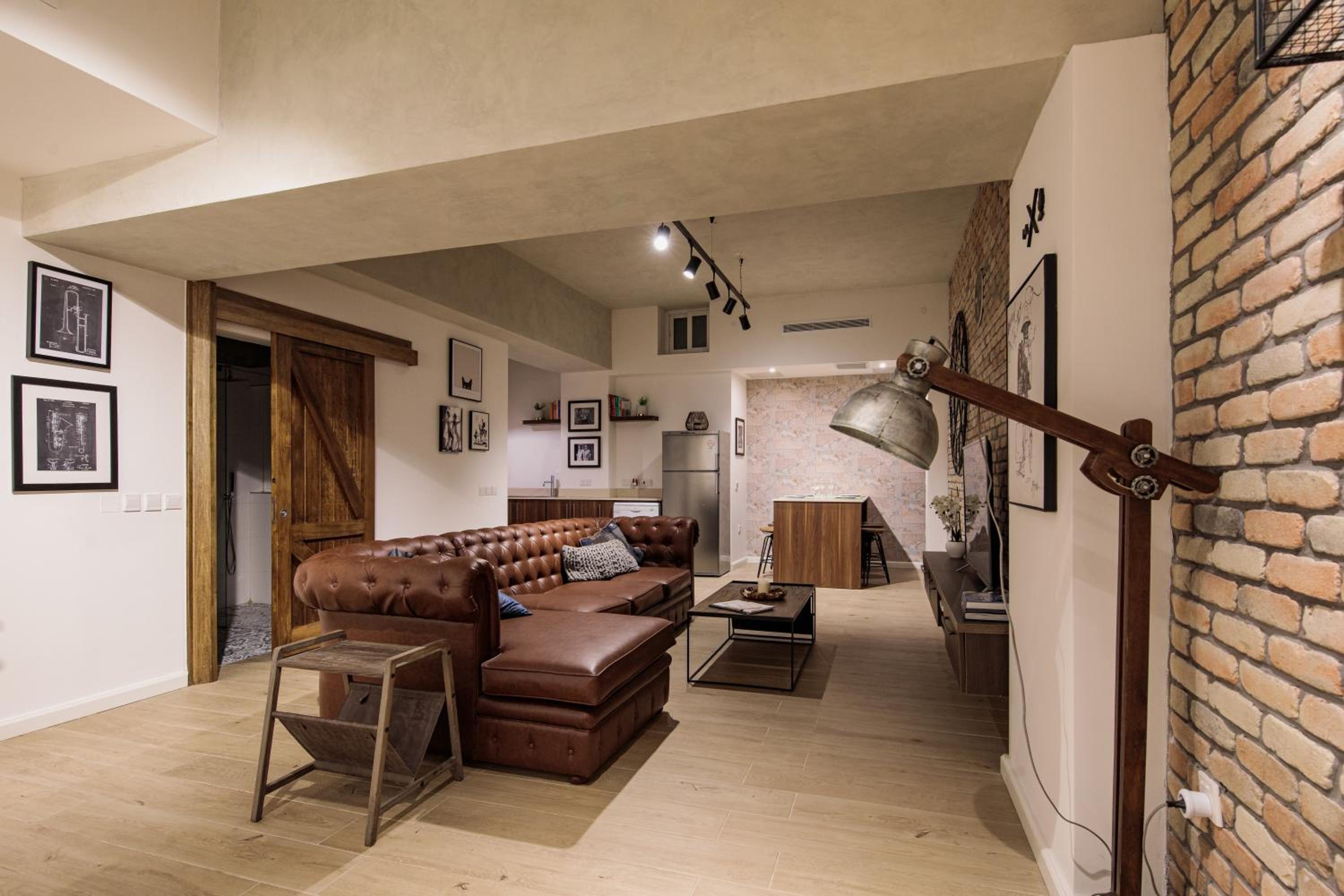 One-Bedroom Apartment