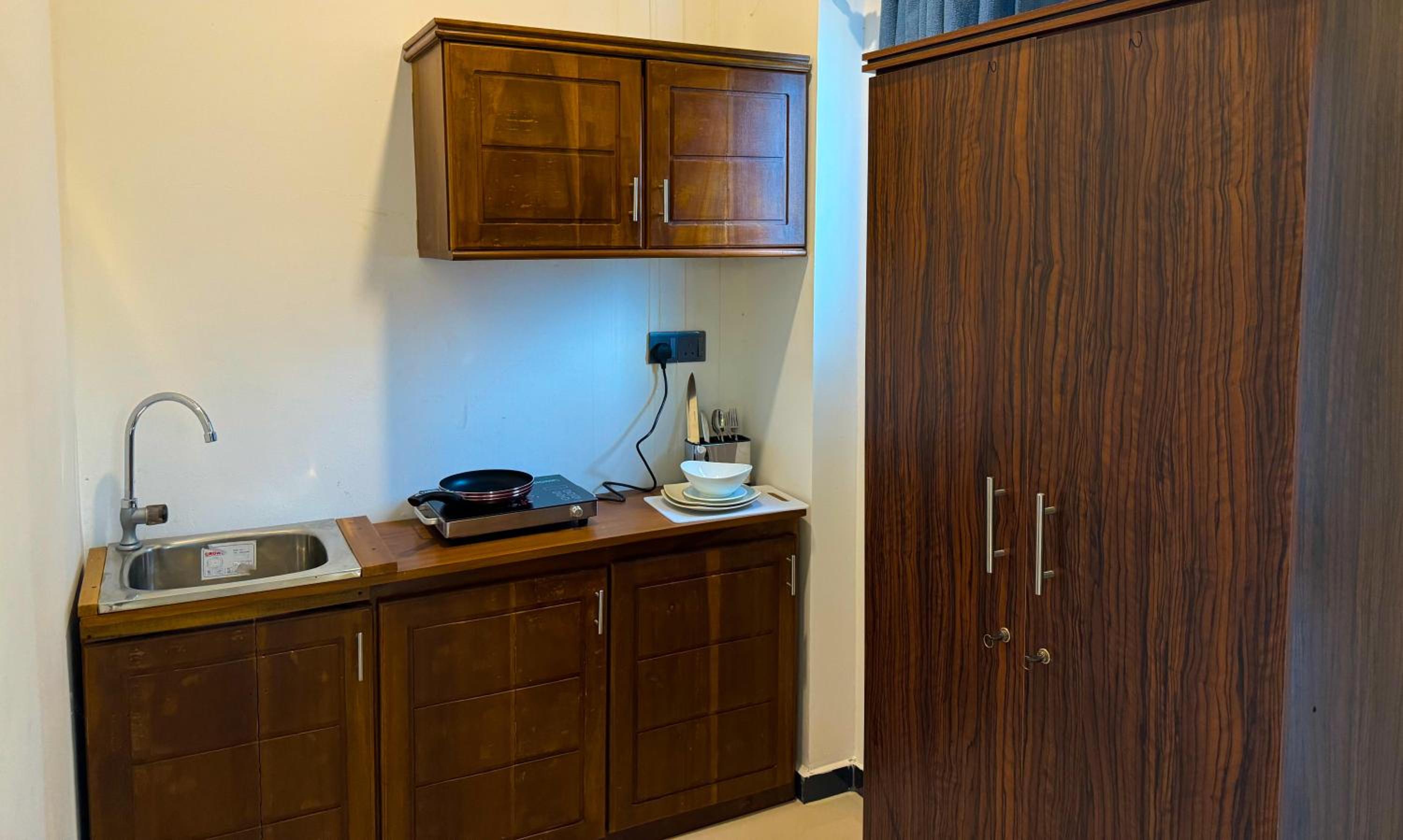 One-Bedroom Apartment with Sea View photo 2