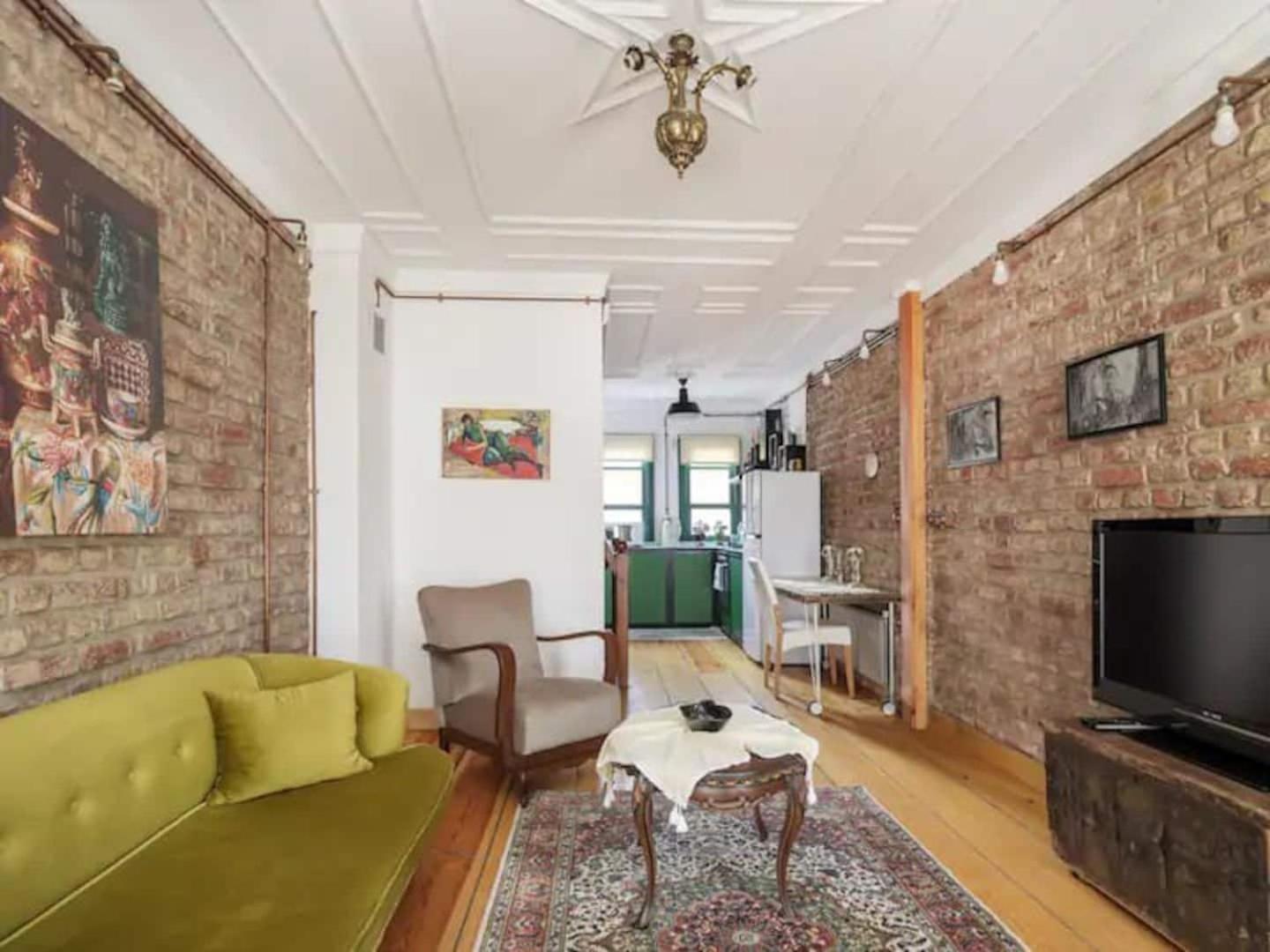 Three-Bedroom Townhouse photo 2