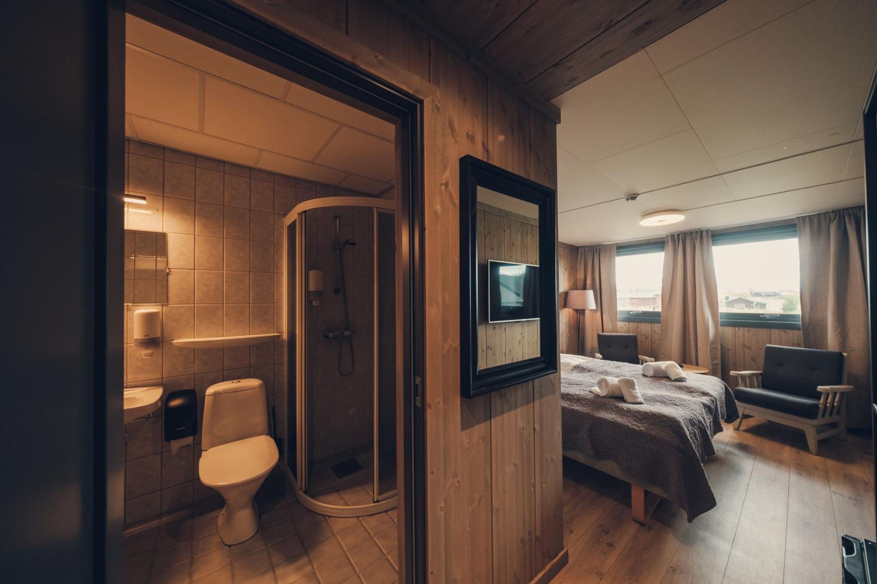Double or Twin Room - Photo 4