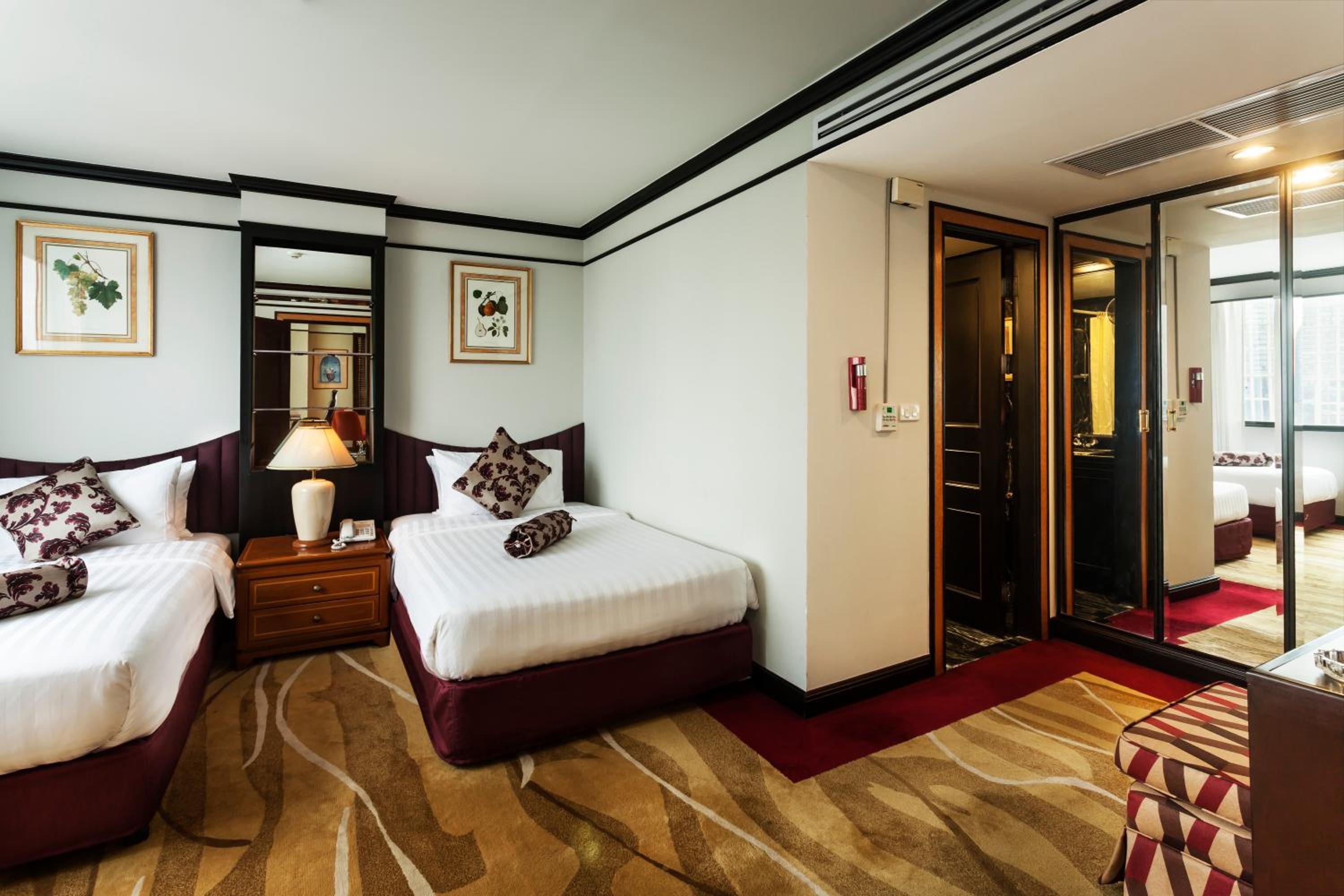 Executive Suite photo 2