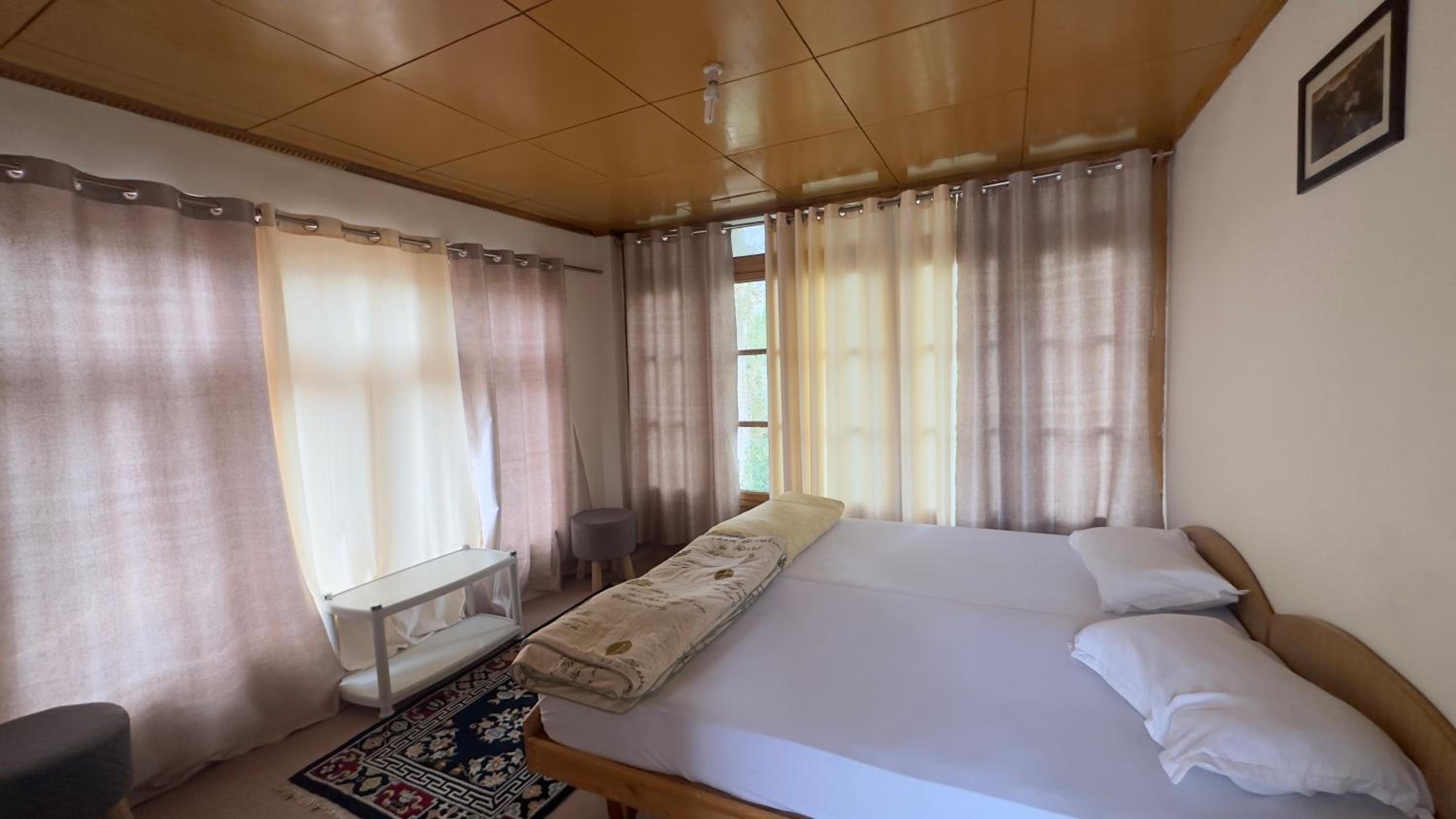 Double or Twin Room with Shared Bathroom photo 3