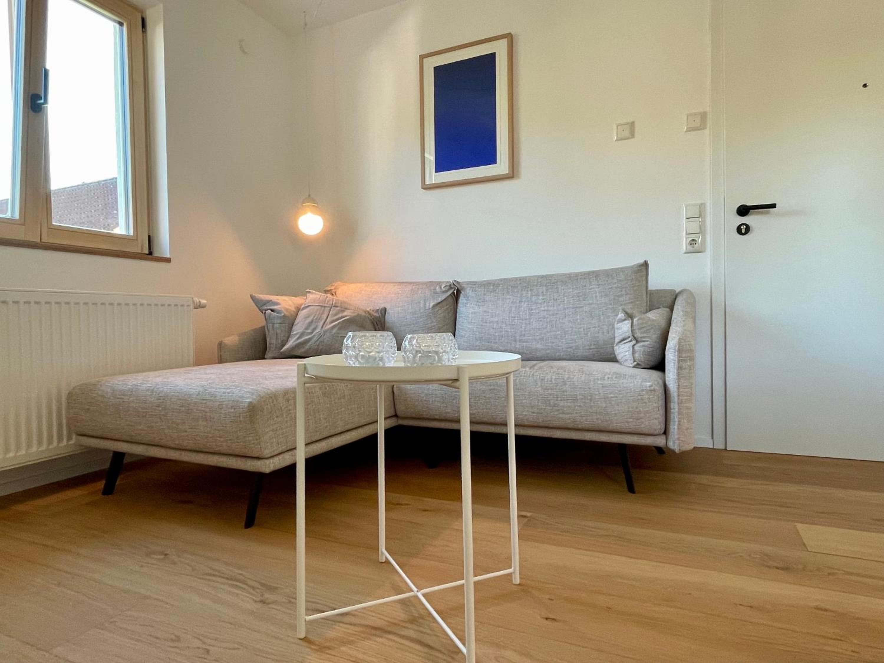 One-Bedroom Apartment photo 1