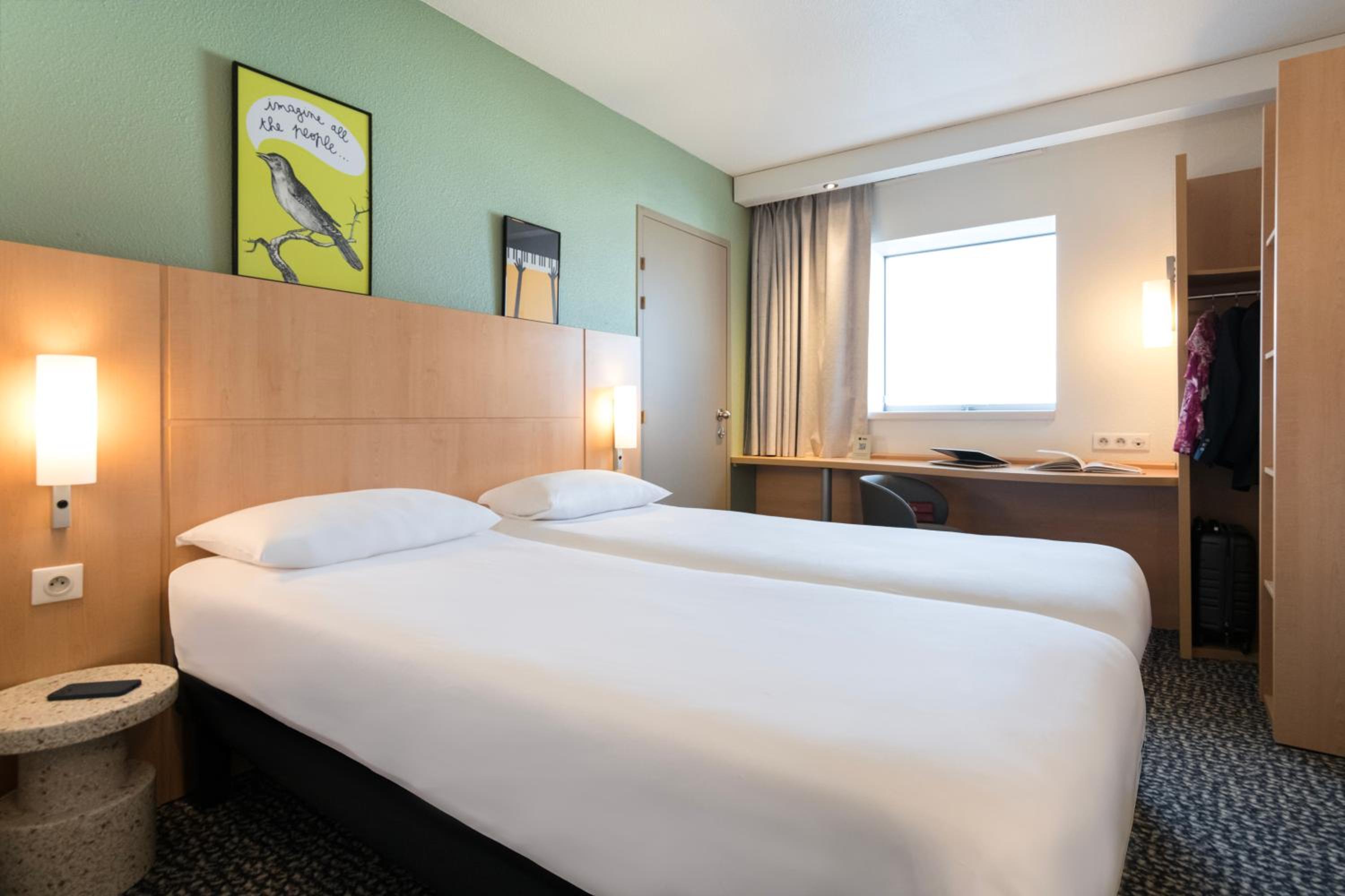 Standard Twin Room photo 1