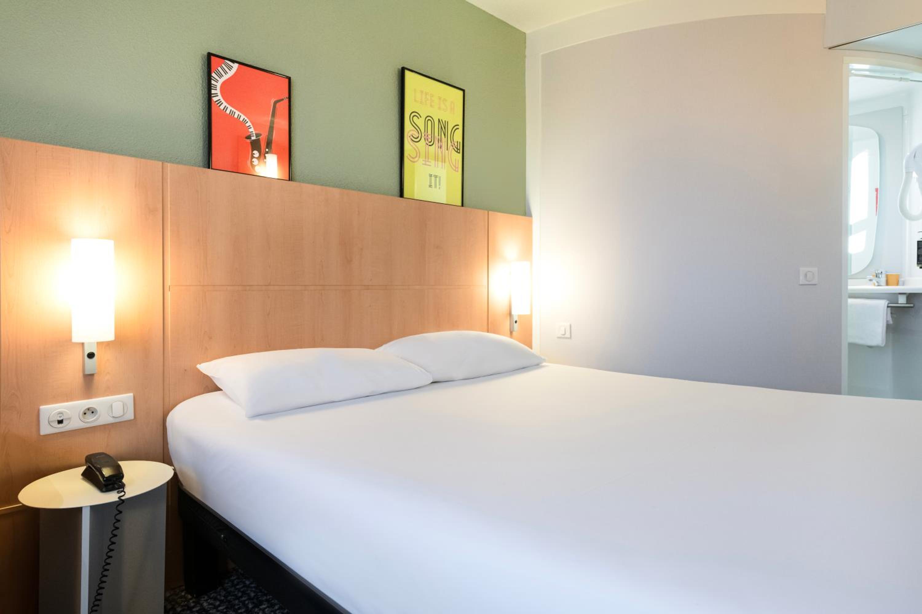Standard Double Room photo 3