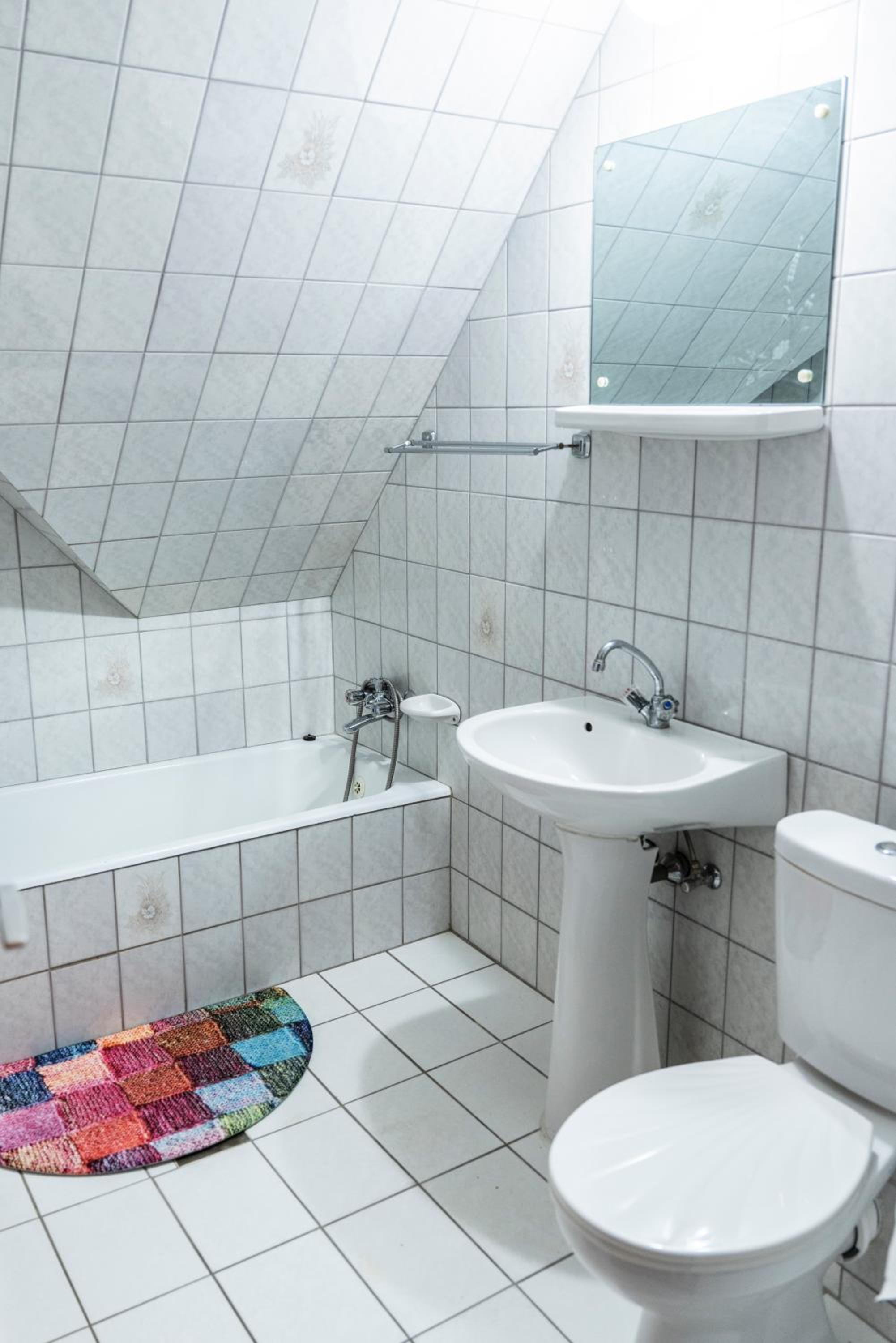 Standard Triple Room - Photo 1