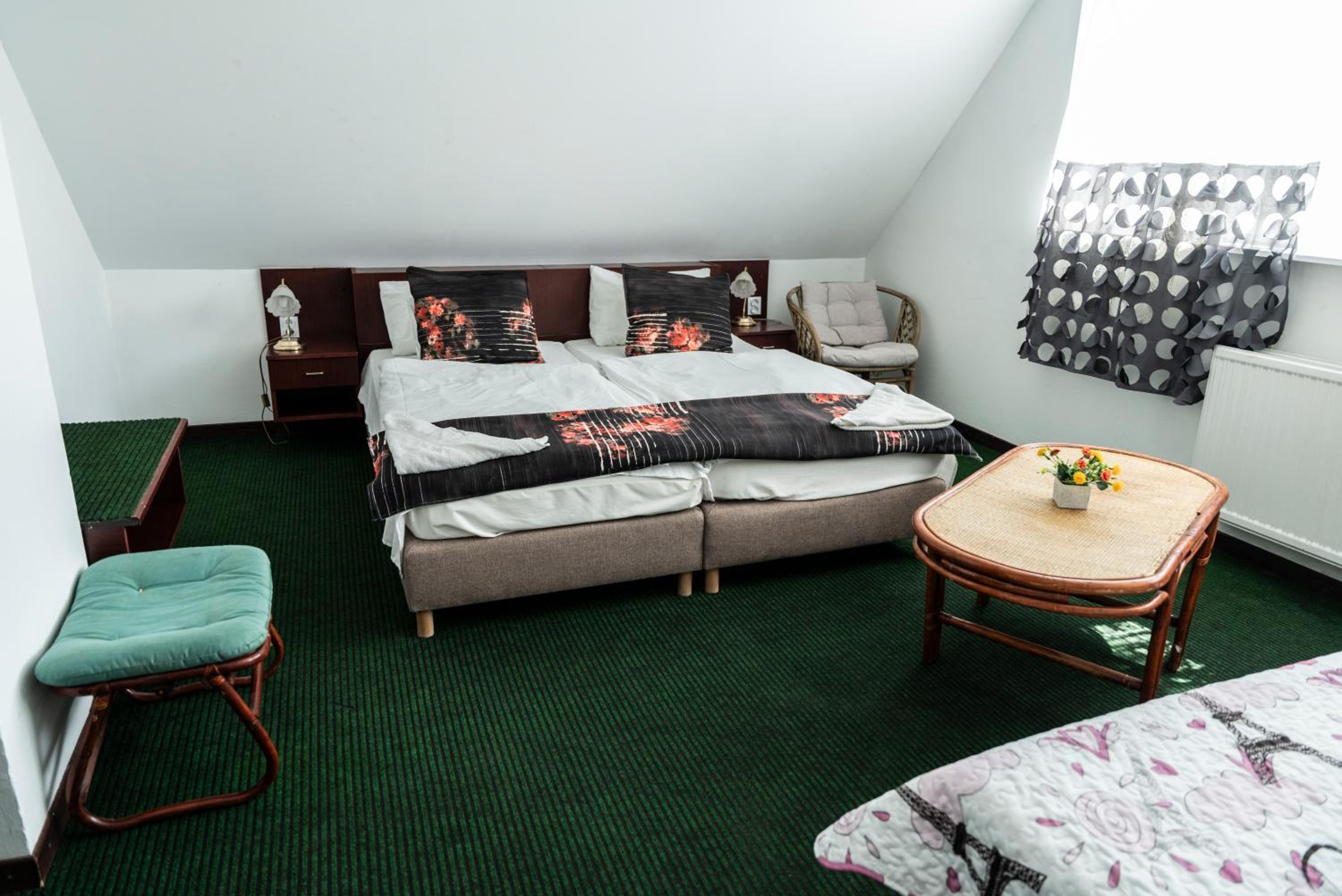 Standard Triple Room - Photo 2