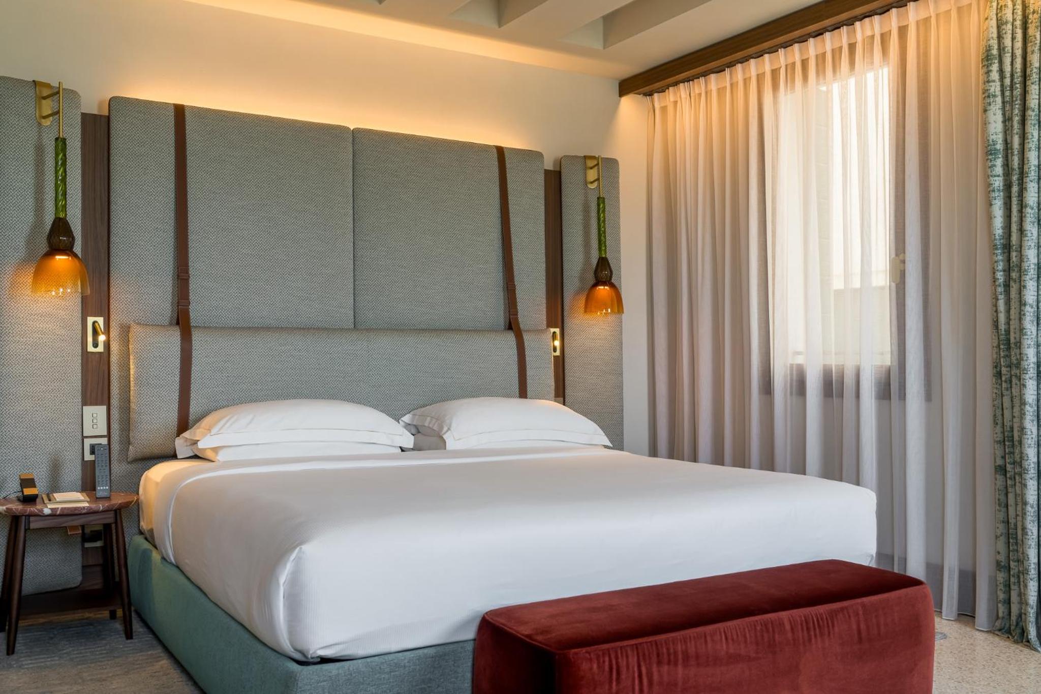 Available room