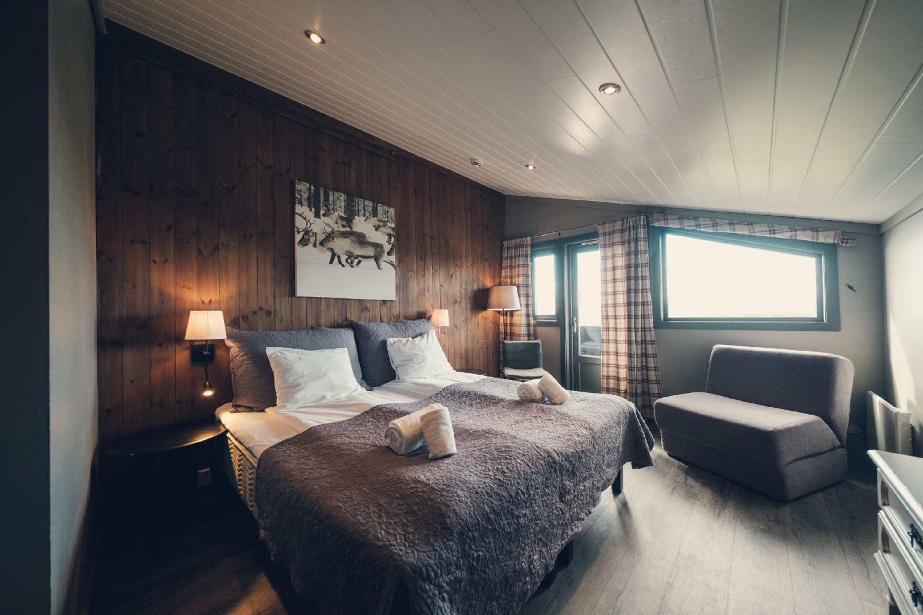 Deluxe Double Room with Balcony - Photo 1