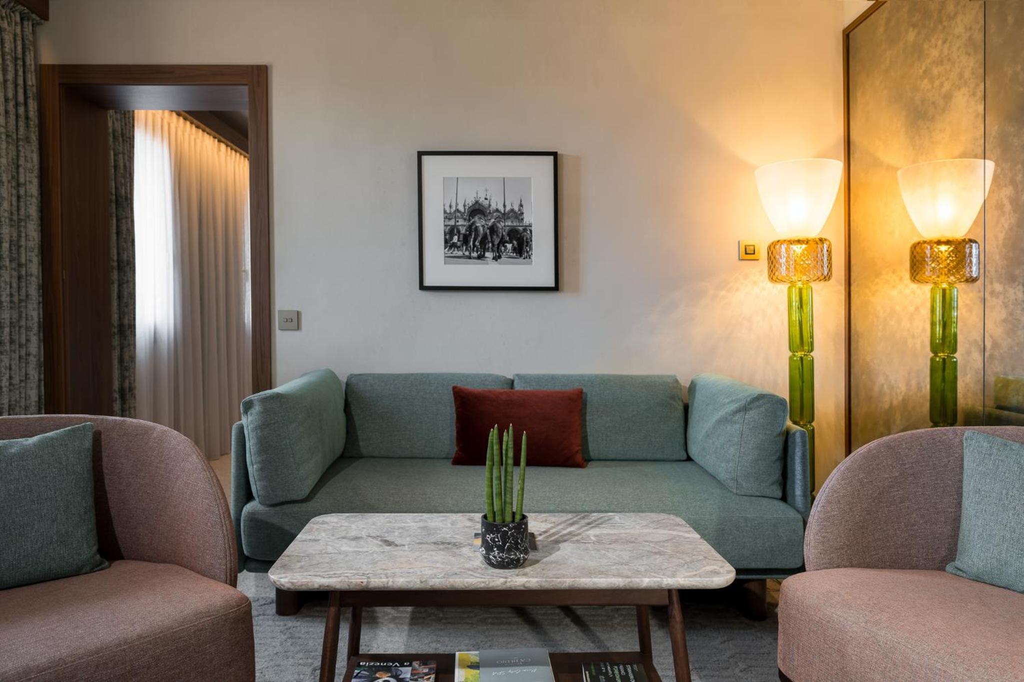 Executive Suite (Non Smoking)