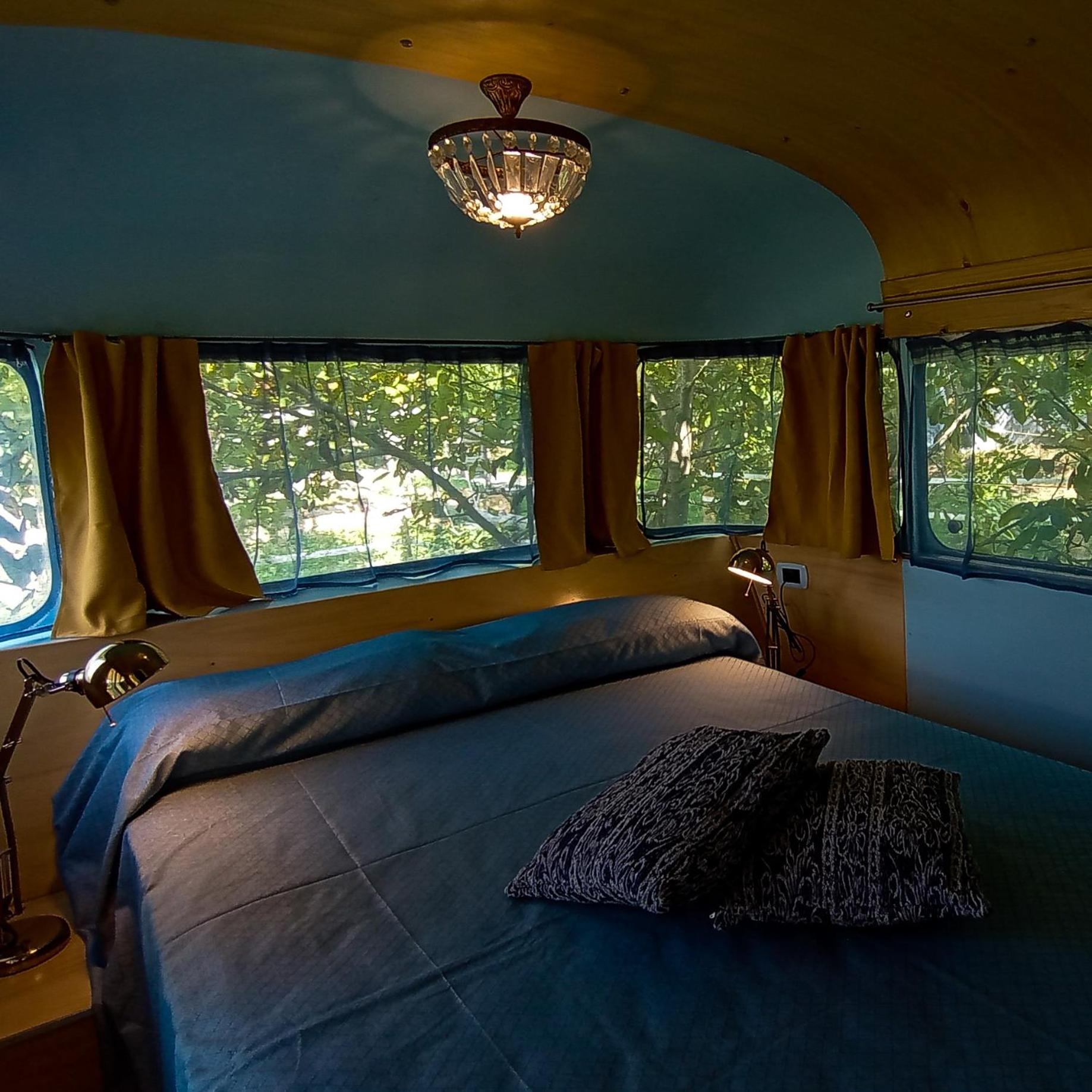 Mobile Home photo 1