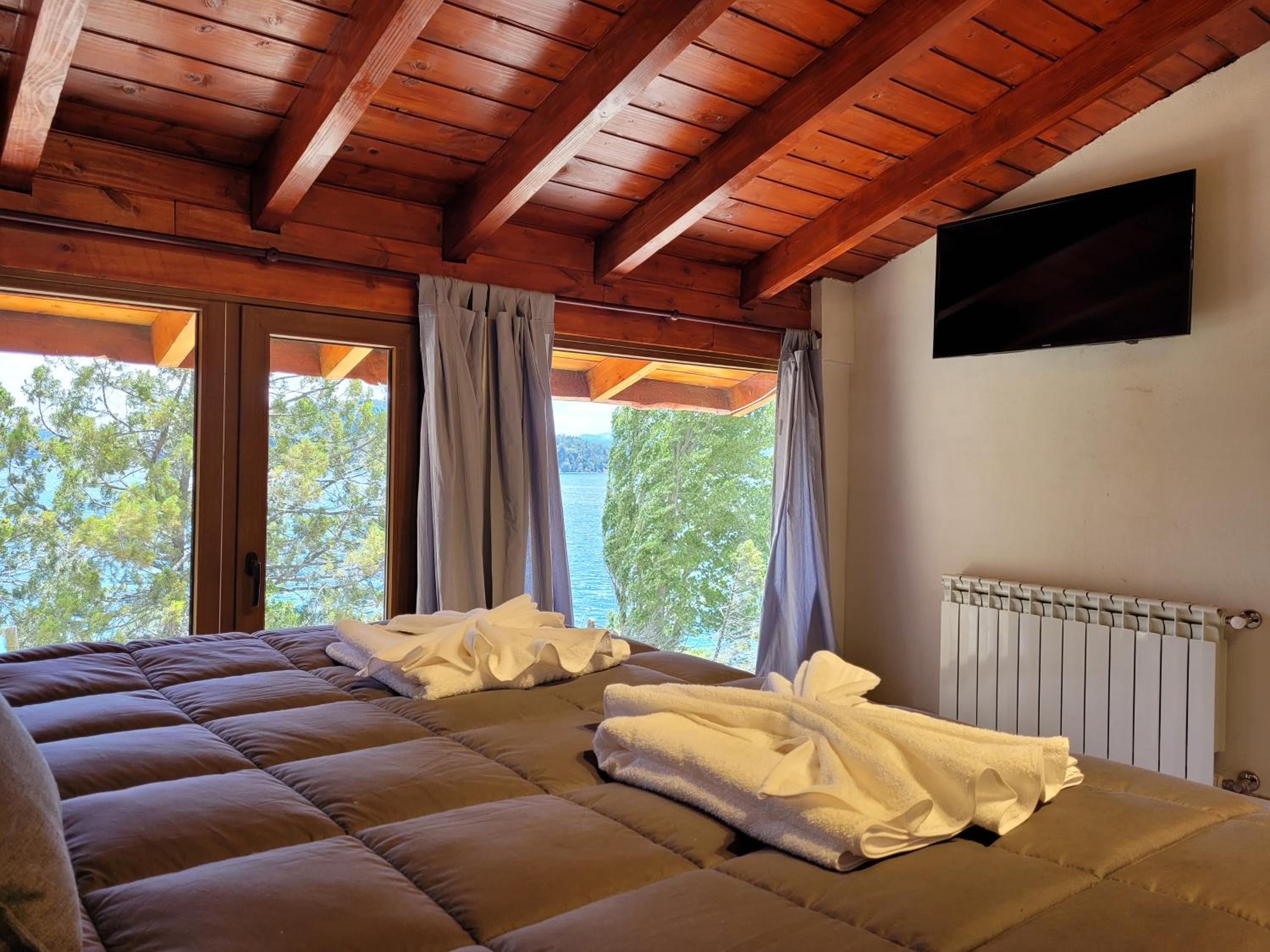 Apartment with Lake View photo 1