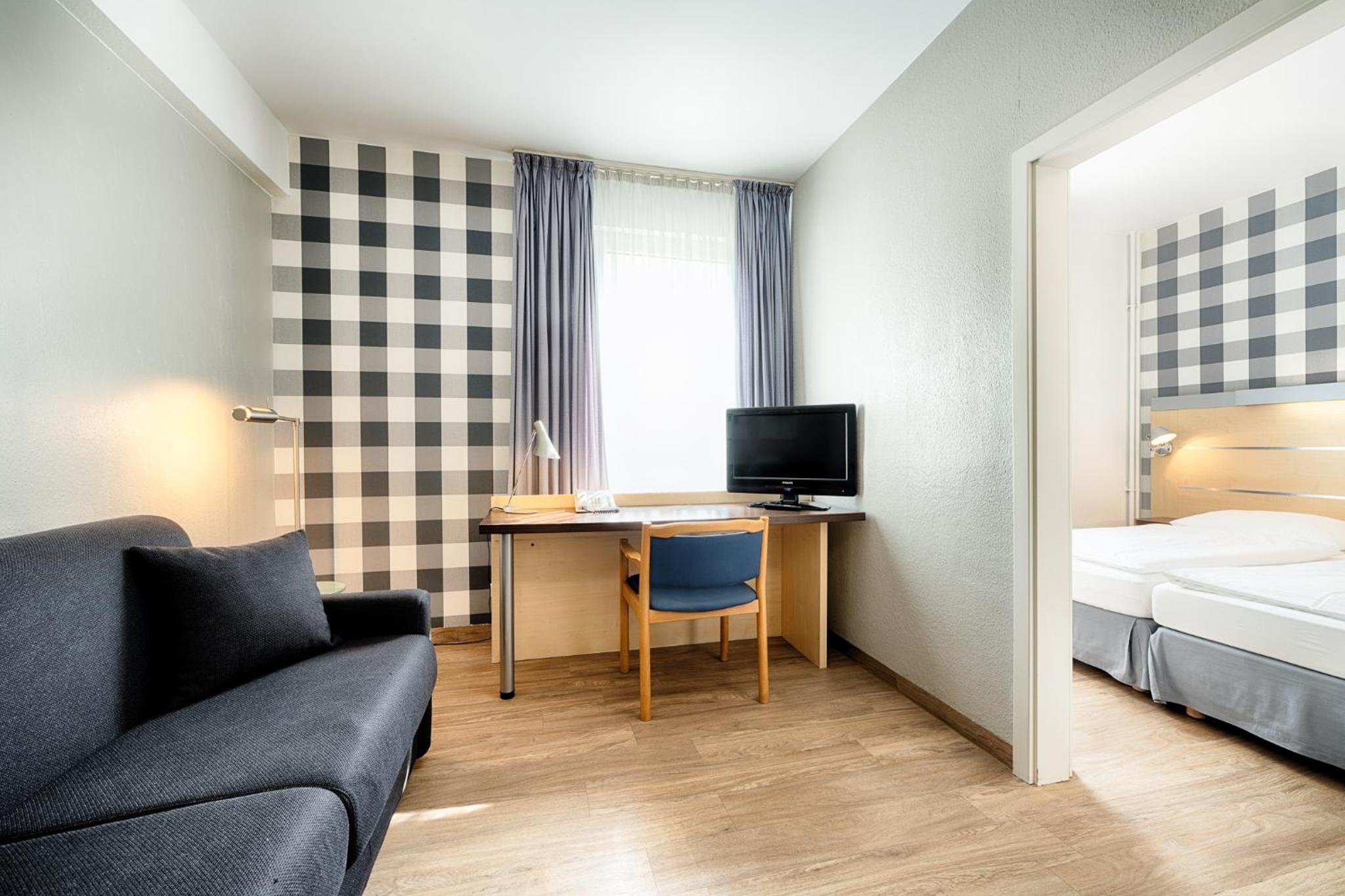 Large Double or Twin Room